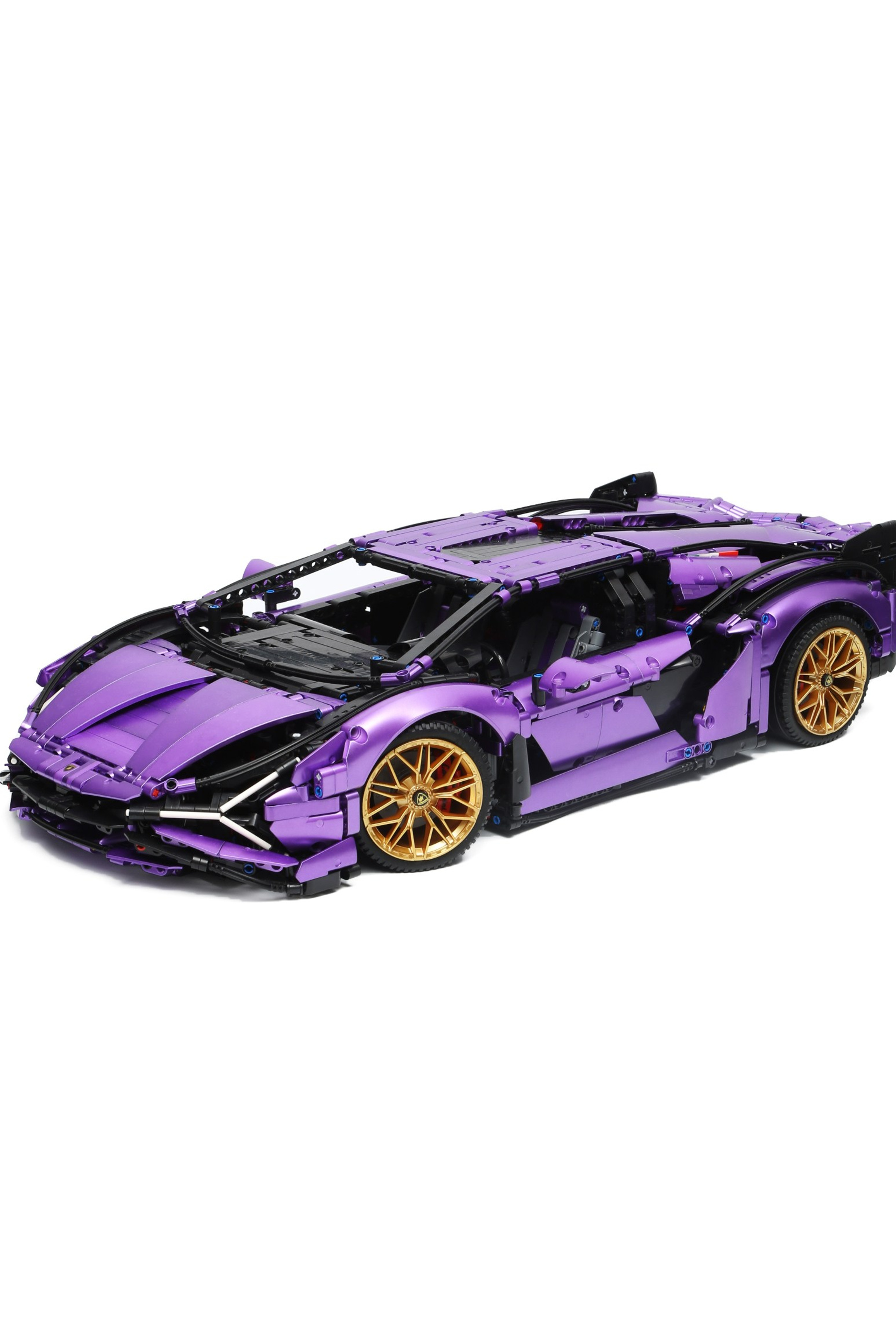 Съёмка детских товаров и игрушек для маркетплейсов | Москва Фотостудия AURA | АУРА. Предметная фотостудия AURA