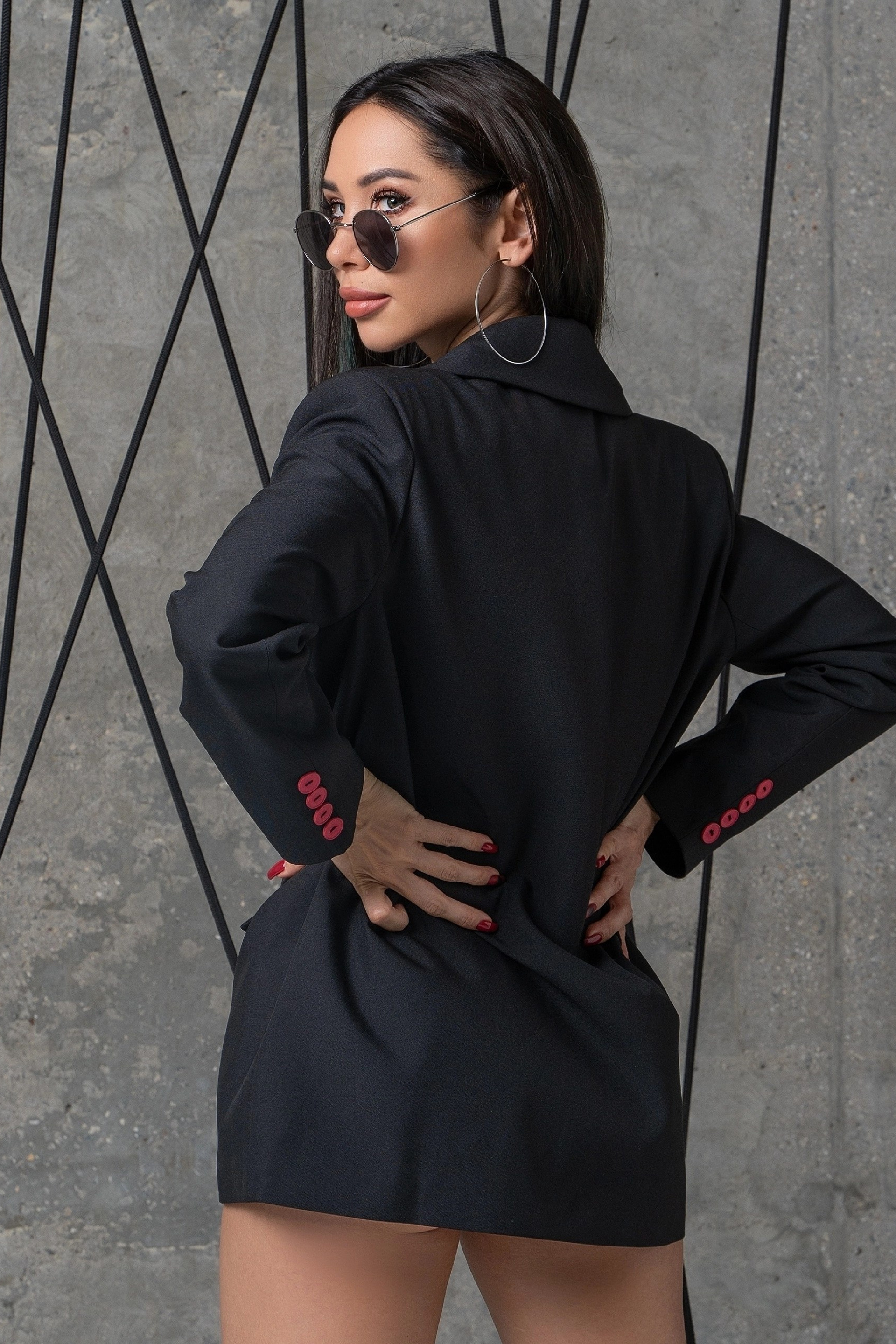 Каталог моделей девушек, женщин для маркетплейсов. Предметная фотостудия AURA