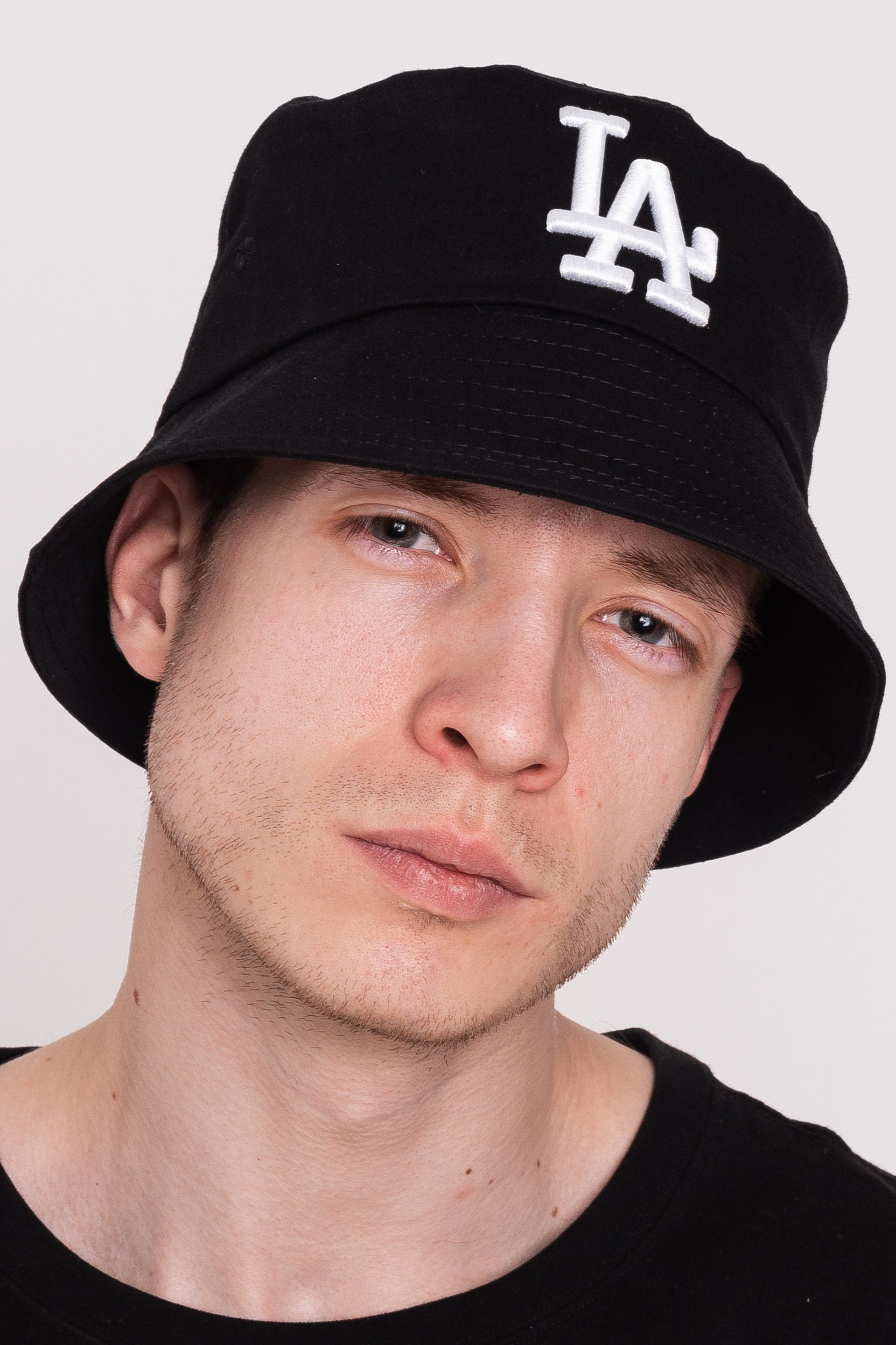 Иван 52 — XL / рост — 187. Предметная фотостудия AURA