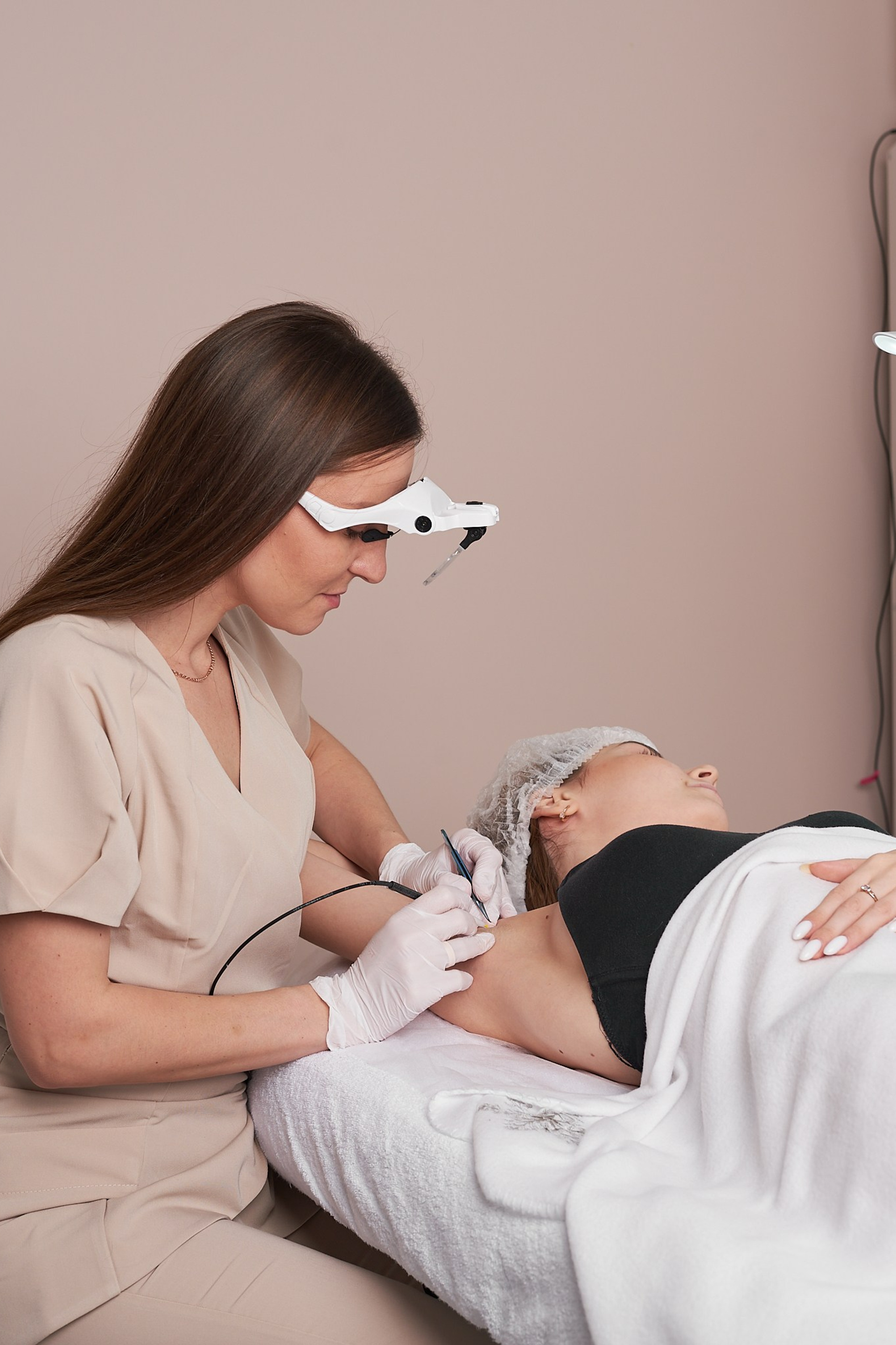 Контент для брендов, экспертов и бьюти мастеров. Предметный контент — фотограф в Саратове Юлия