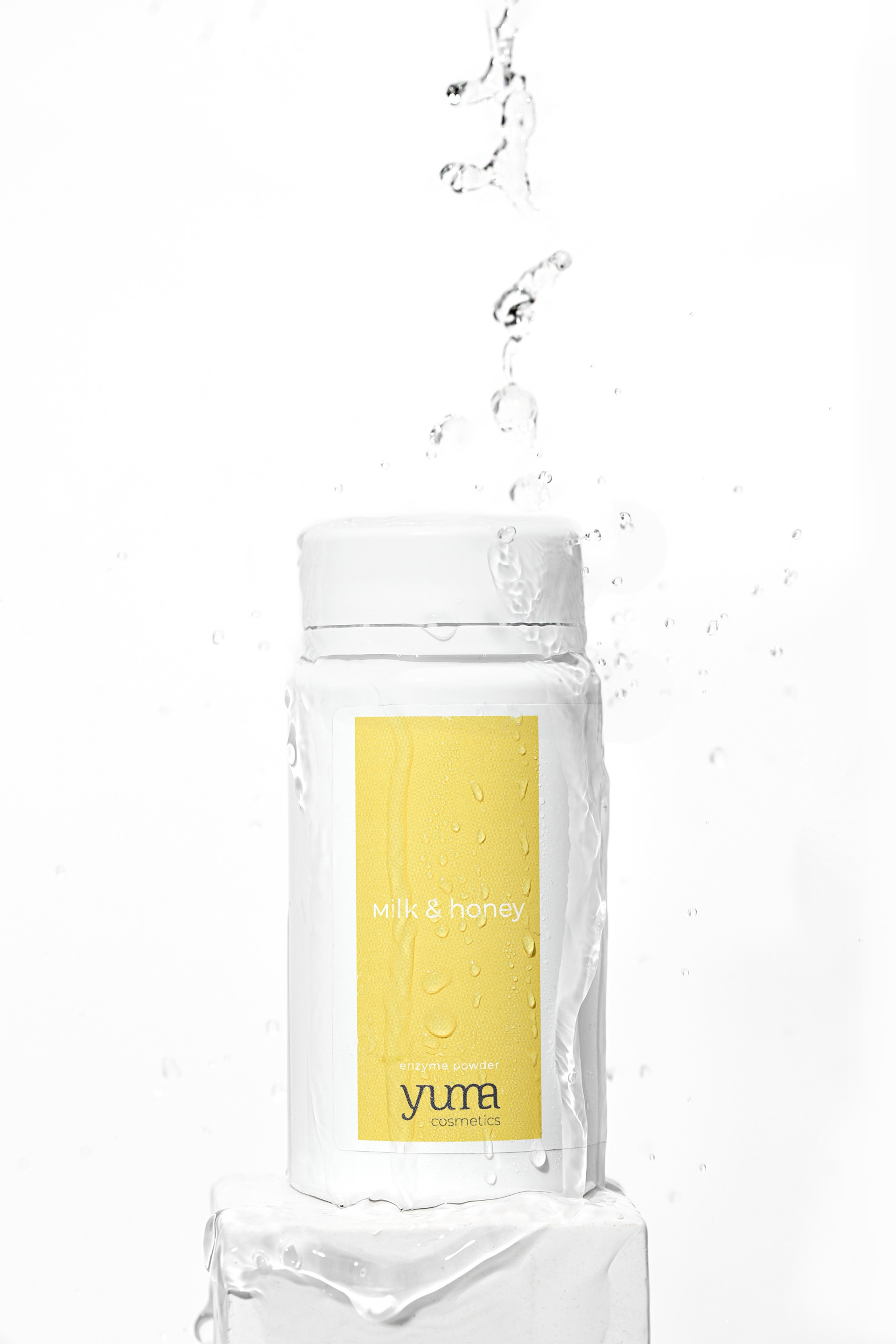 Уходовая и декоративная косметика. Предметный контент — фотограф в Саратове Юлия