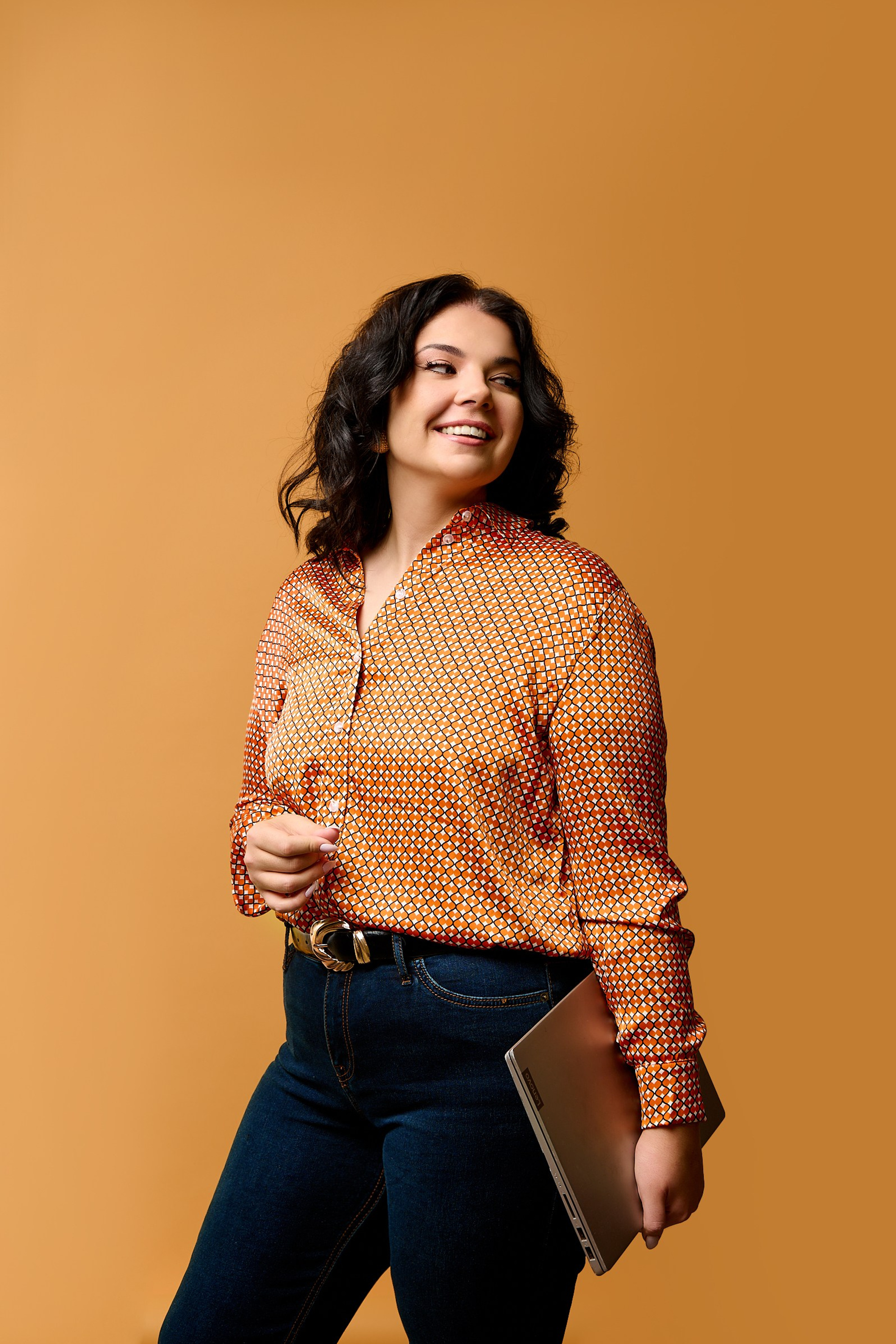 Контент для брендов, экспертов и бьюти мастеров. Предметный контент — фотограф в Саратове Юлия