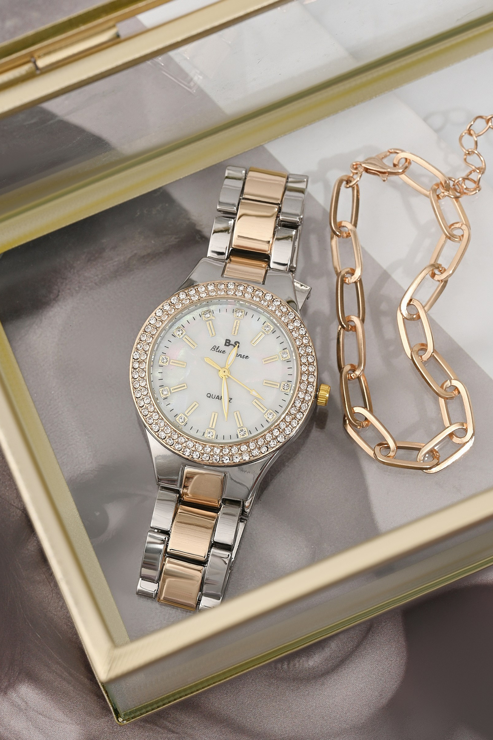 Бижутерия. Предметный контент — фотограф в Саратове Юлия