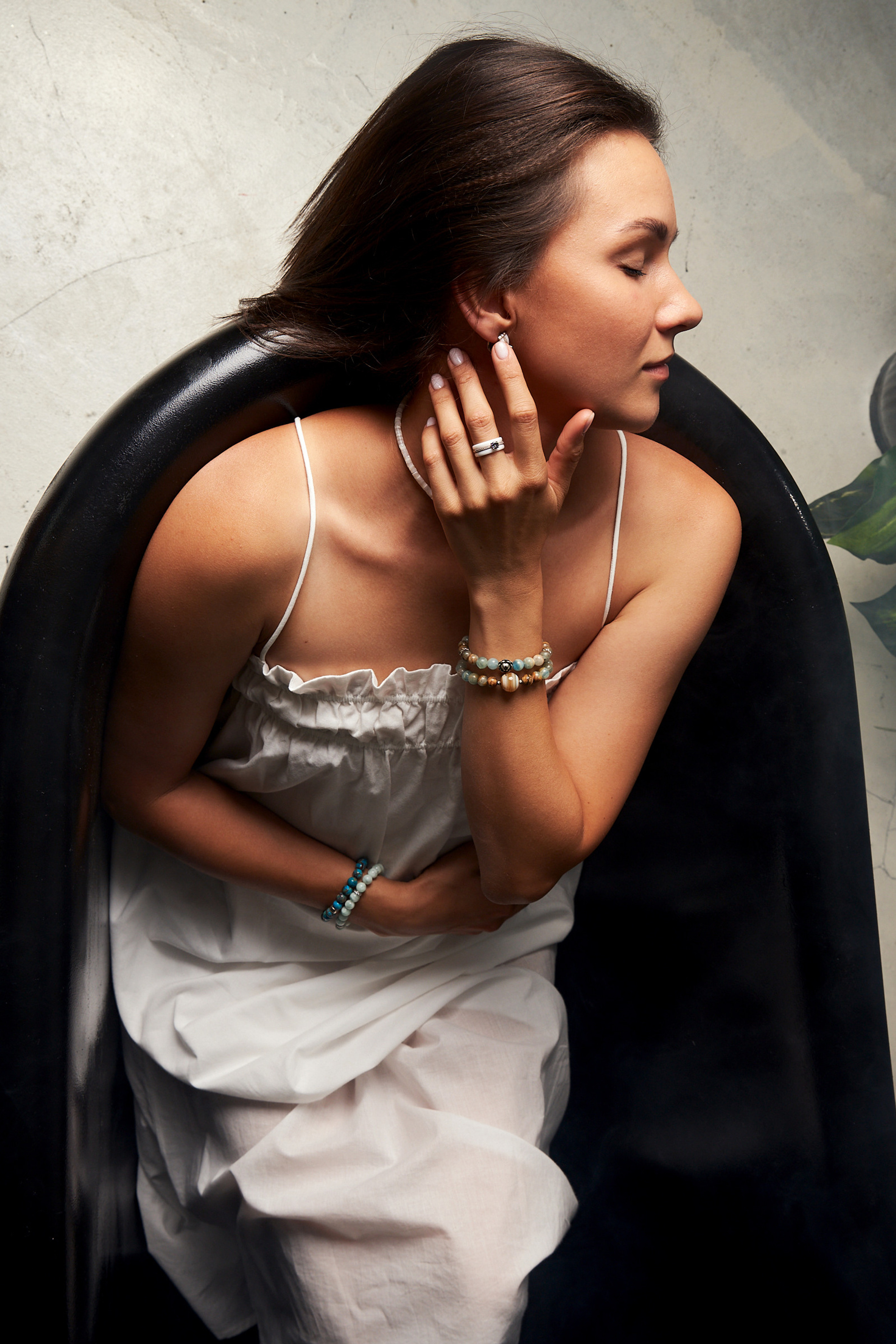 Контент для брендов, экспертов и бьюти мастеров. Предметный контент — фотограф в Саратове Юлия