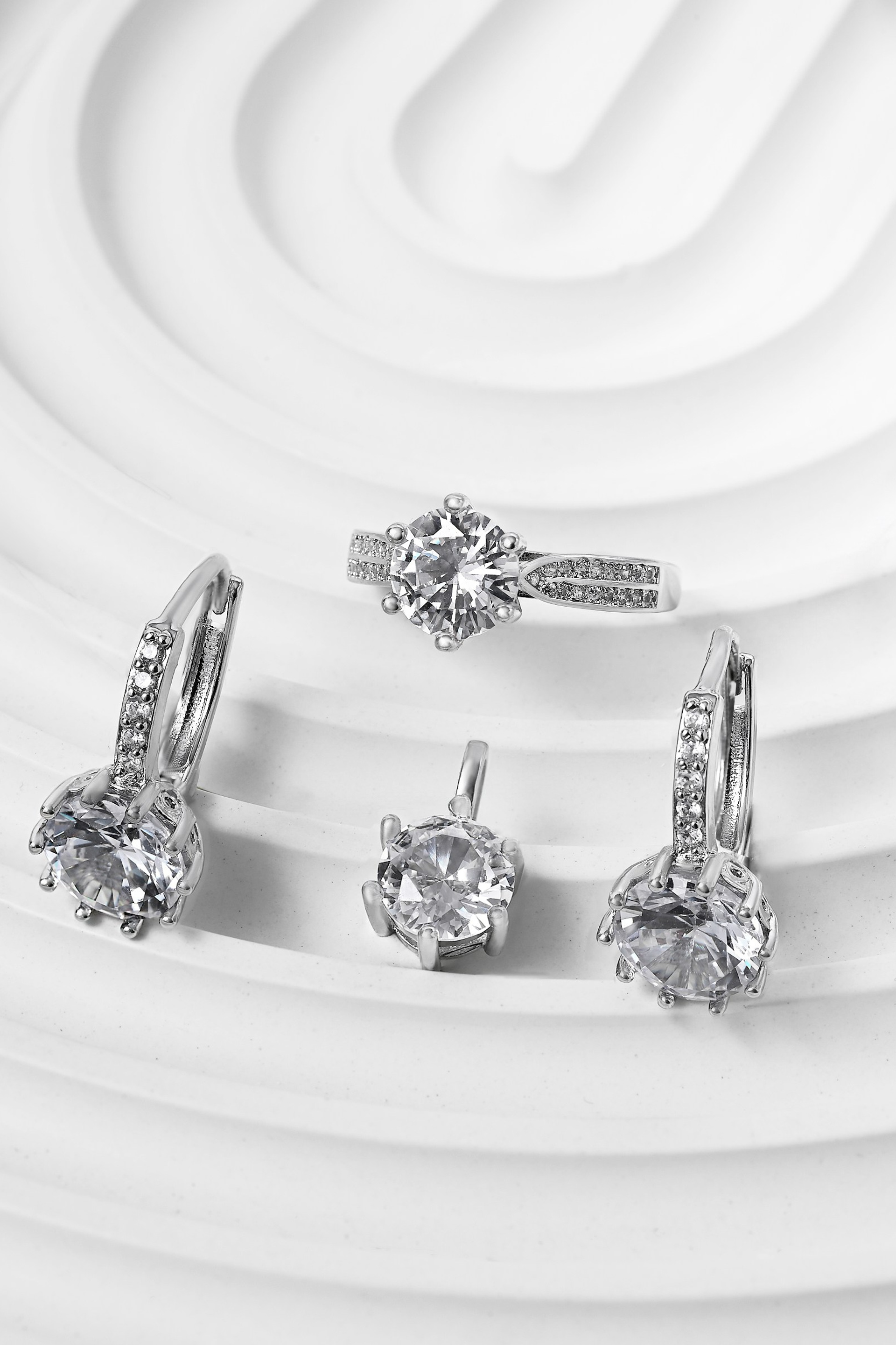 Бижутерия. Предметный контент — фотограф в Саратове Юлия