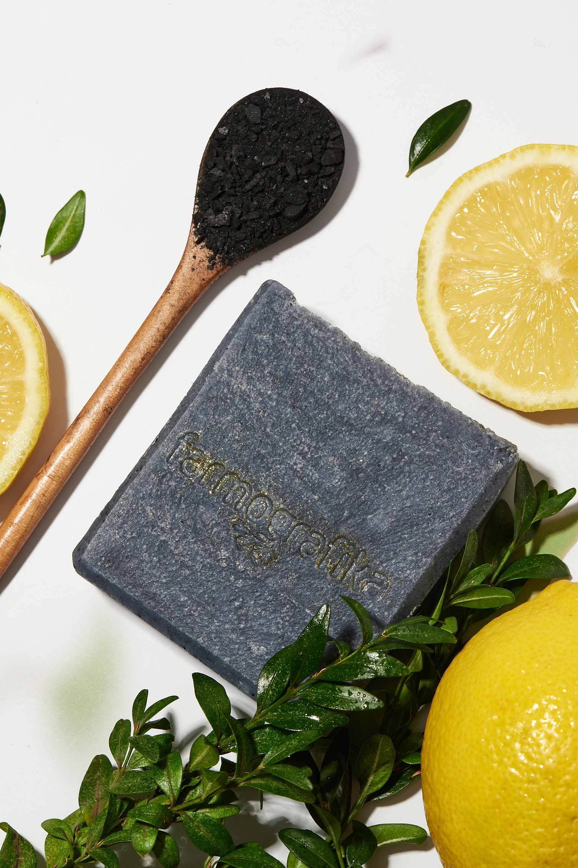 Контент для брендов, экспертов и бьюти мастеров. Предметный контент — фотограф в Саратове Юлия