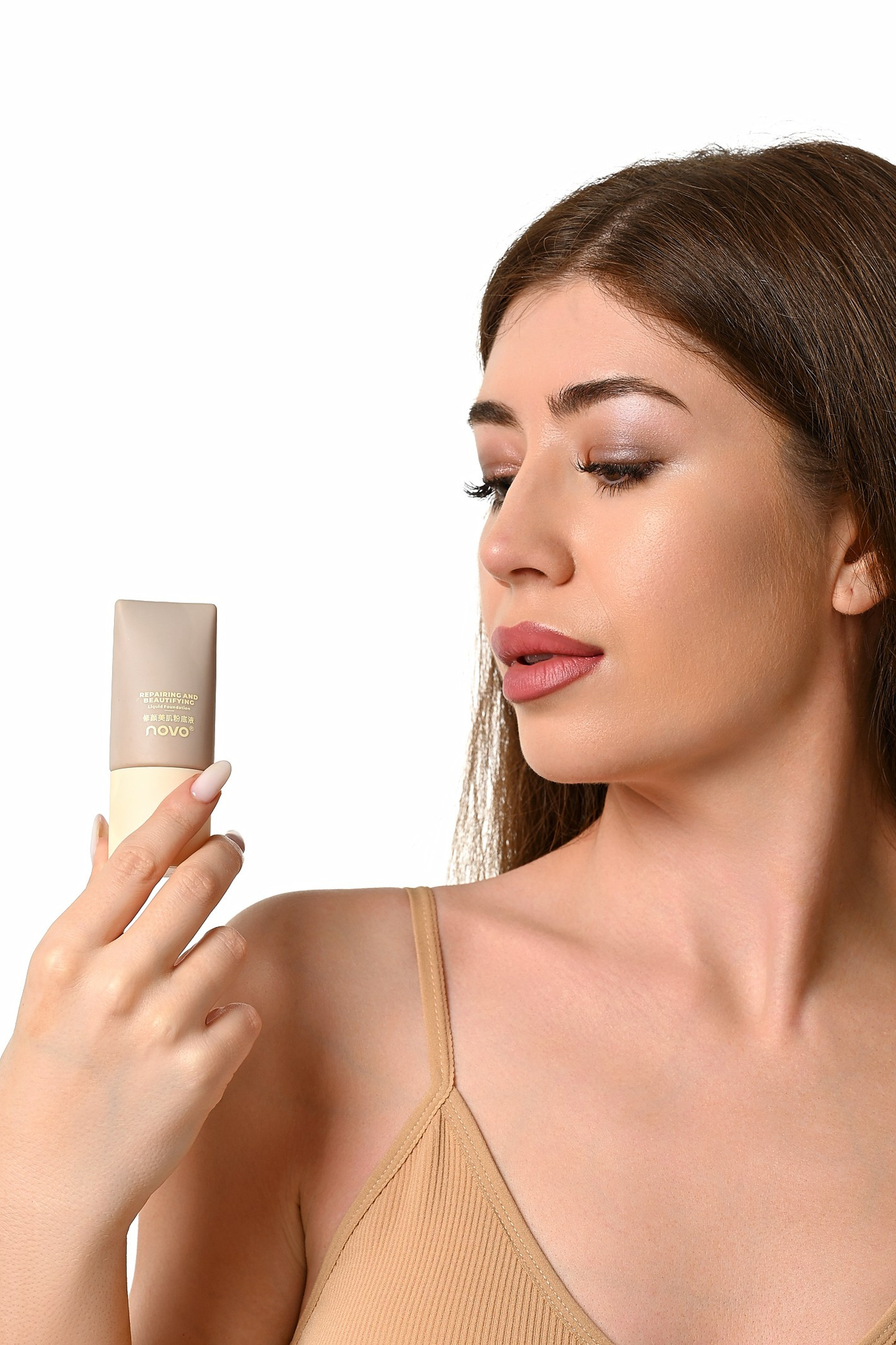 Уходовая и декоративная косметика. Предметный контент — фотограф в Саратове Юлия