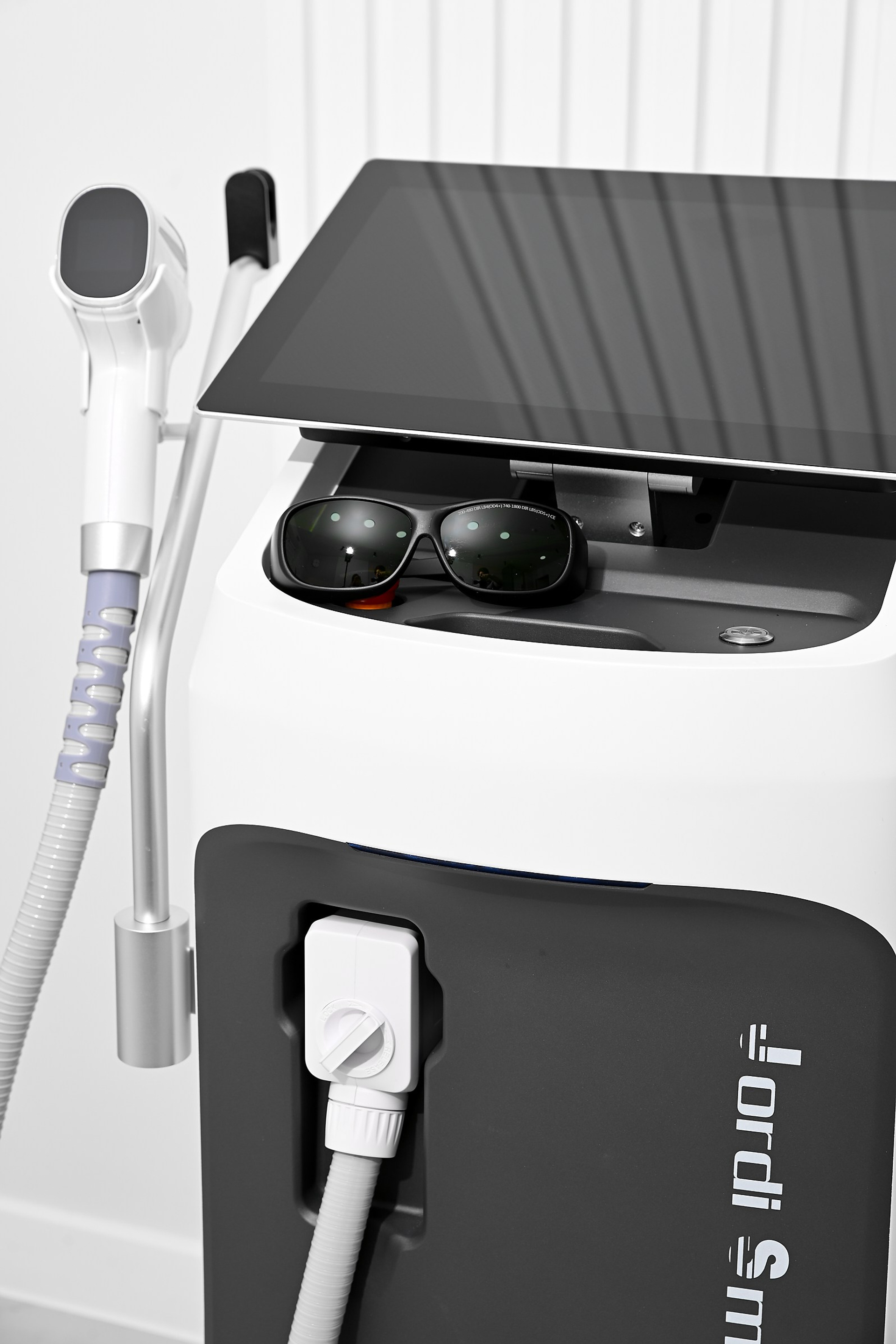 Контент для брендов, экспертов и бьюти мастеров. Предметный контент — фотограф в Саратове Юлия