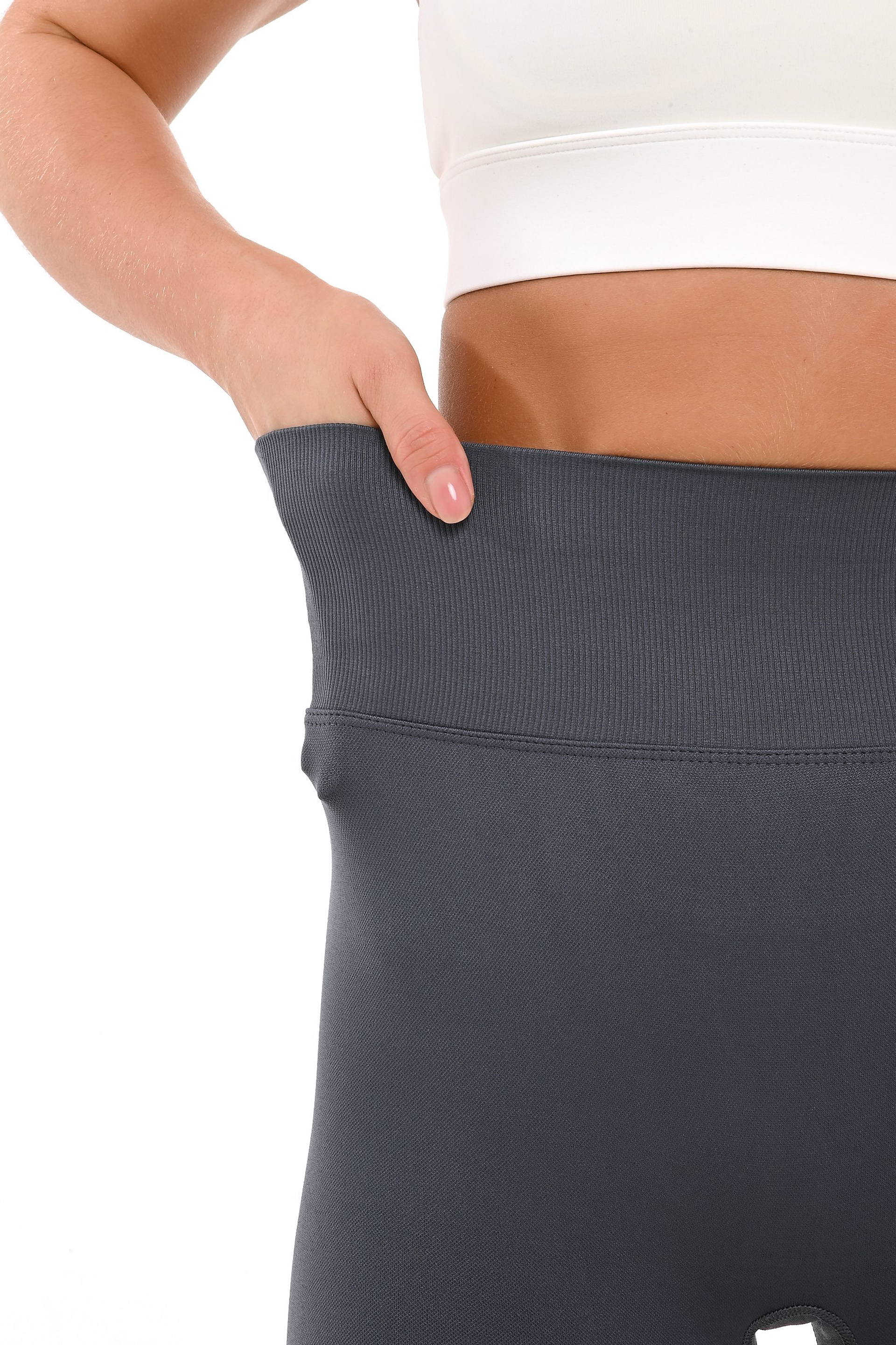 Съемка одежды и обуви. Предметный контент — фотограф в Саратове Юлия