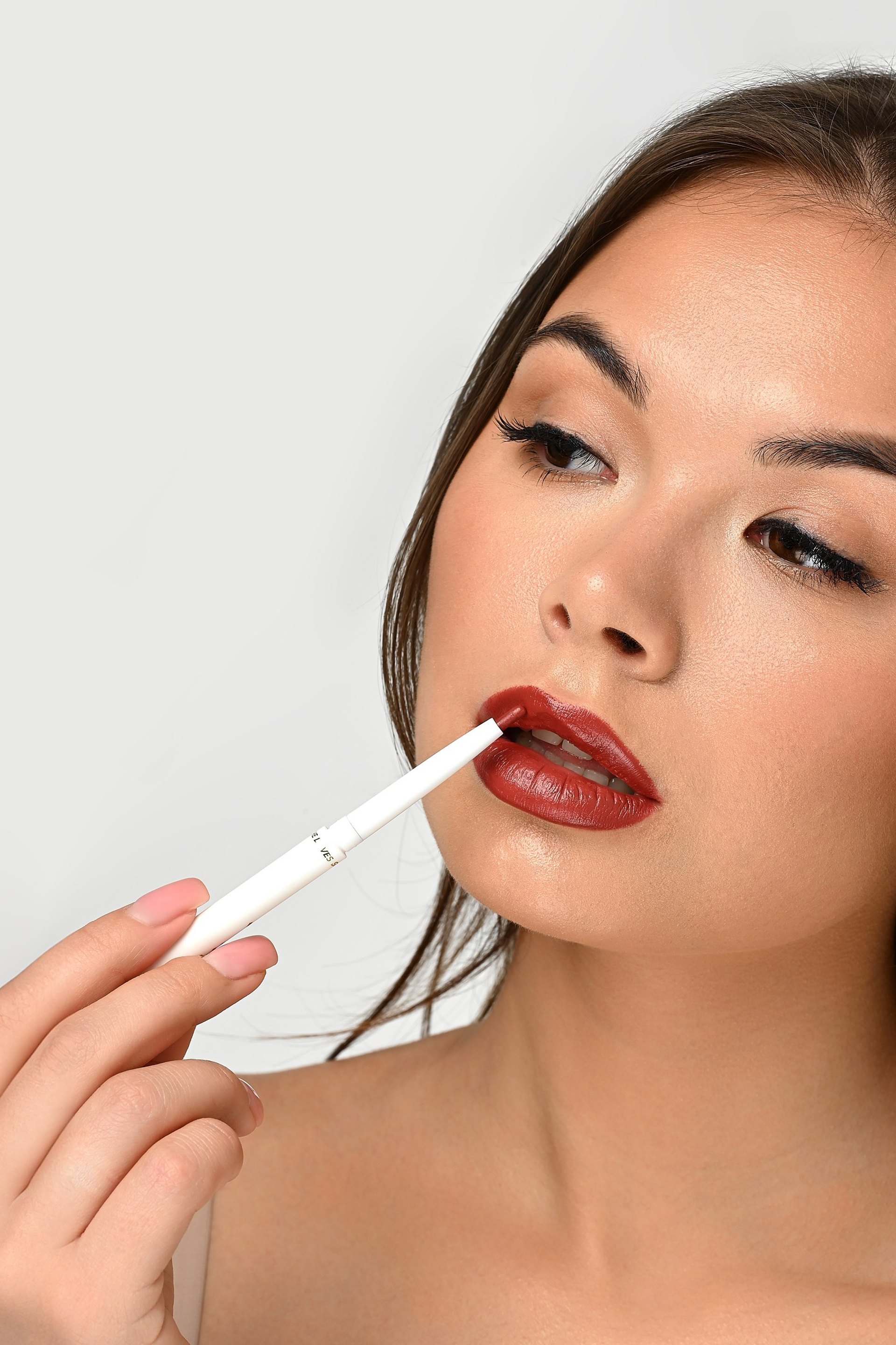 Уходовая и декоративная косметика. Предметный контент — фотограф в Саратове Юлия