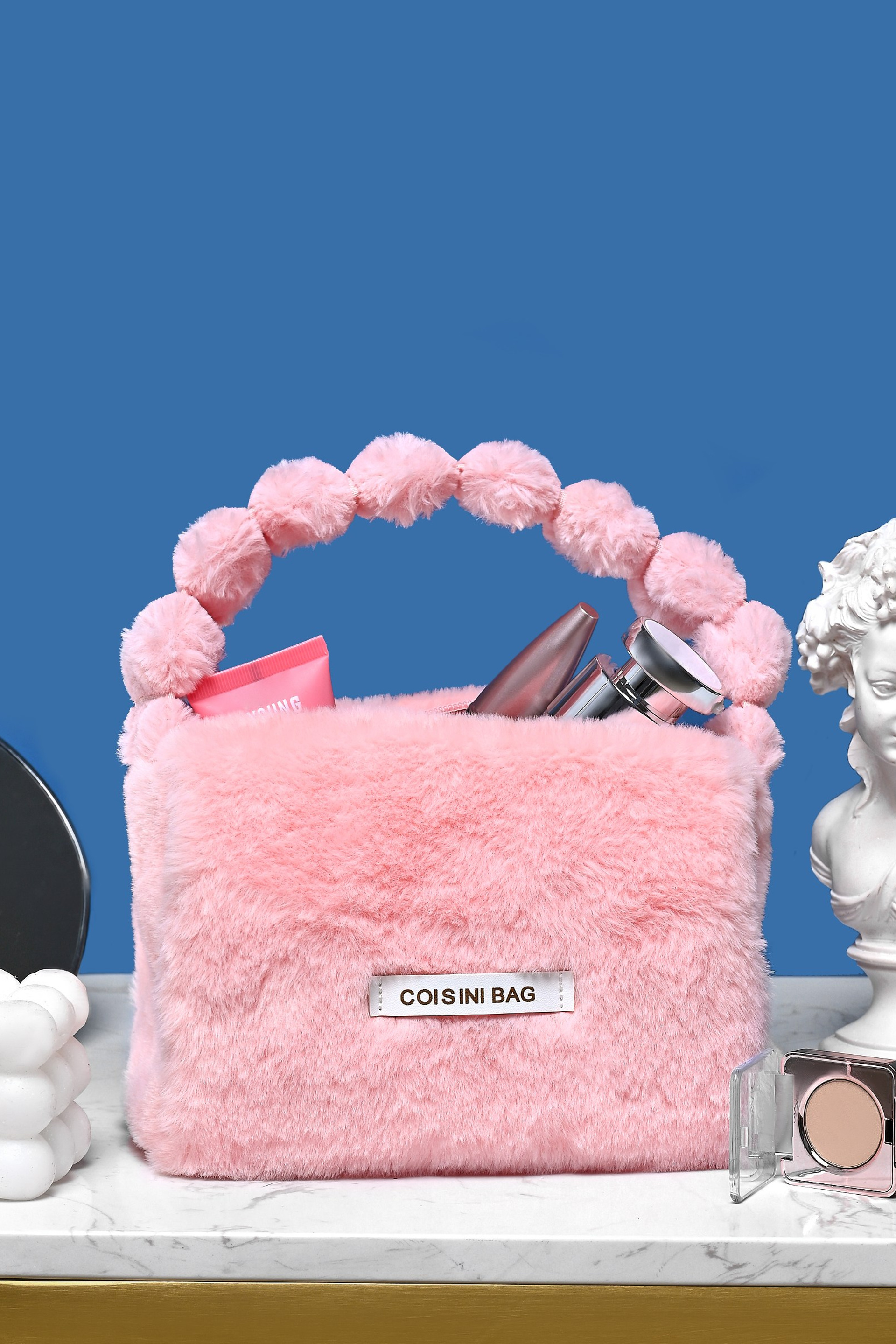 Съемка сумок, кошельков, рюкзаков и других аксессуаров. Предметный контент — фотограф в Саратове Юлия