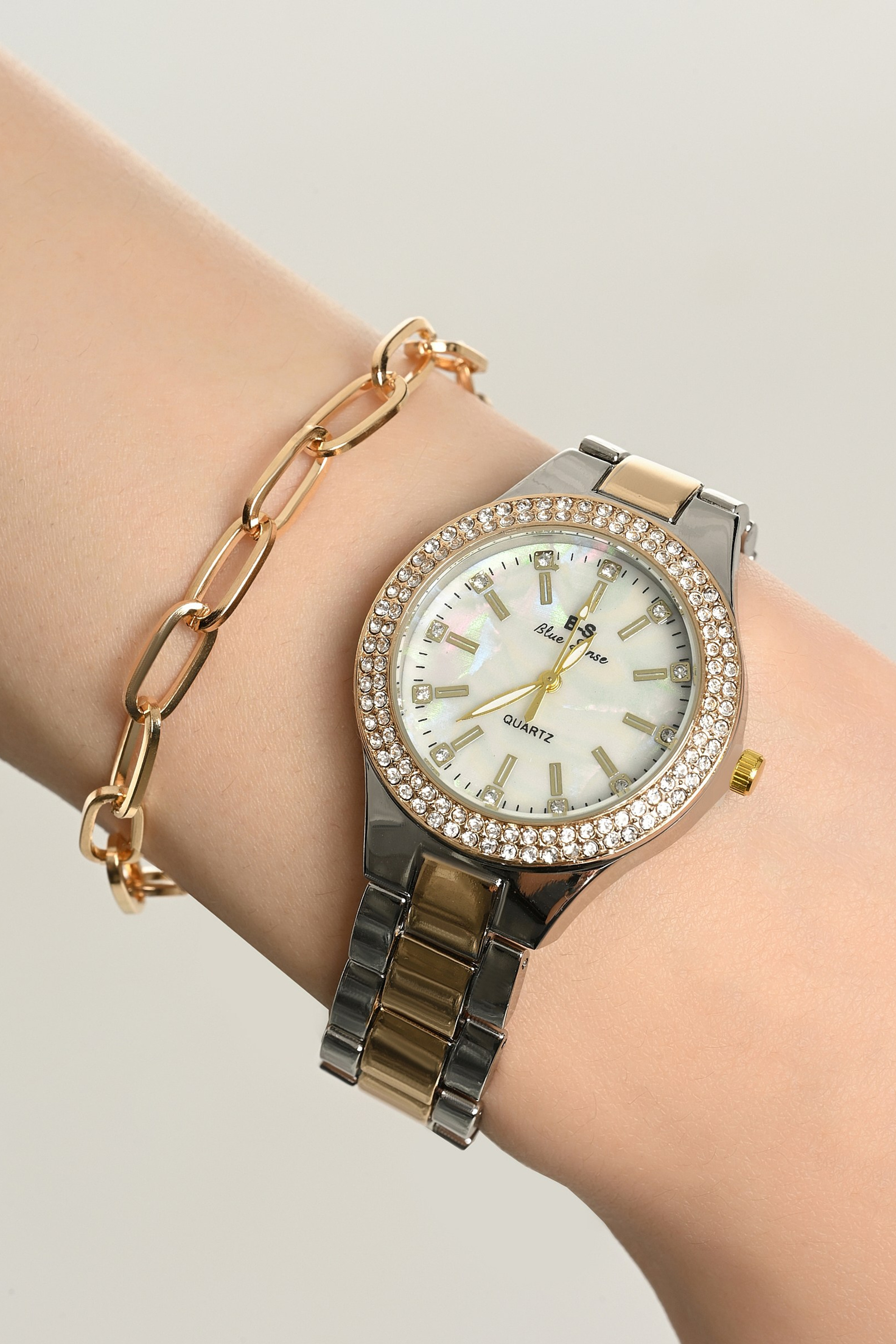 Бижутерия. Предметный контент — фотограф в Саратове Юлия