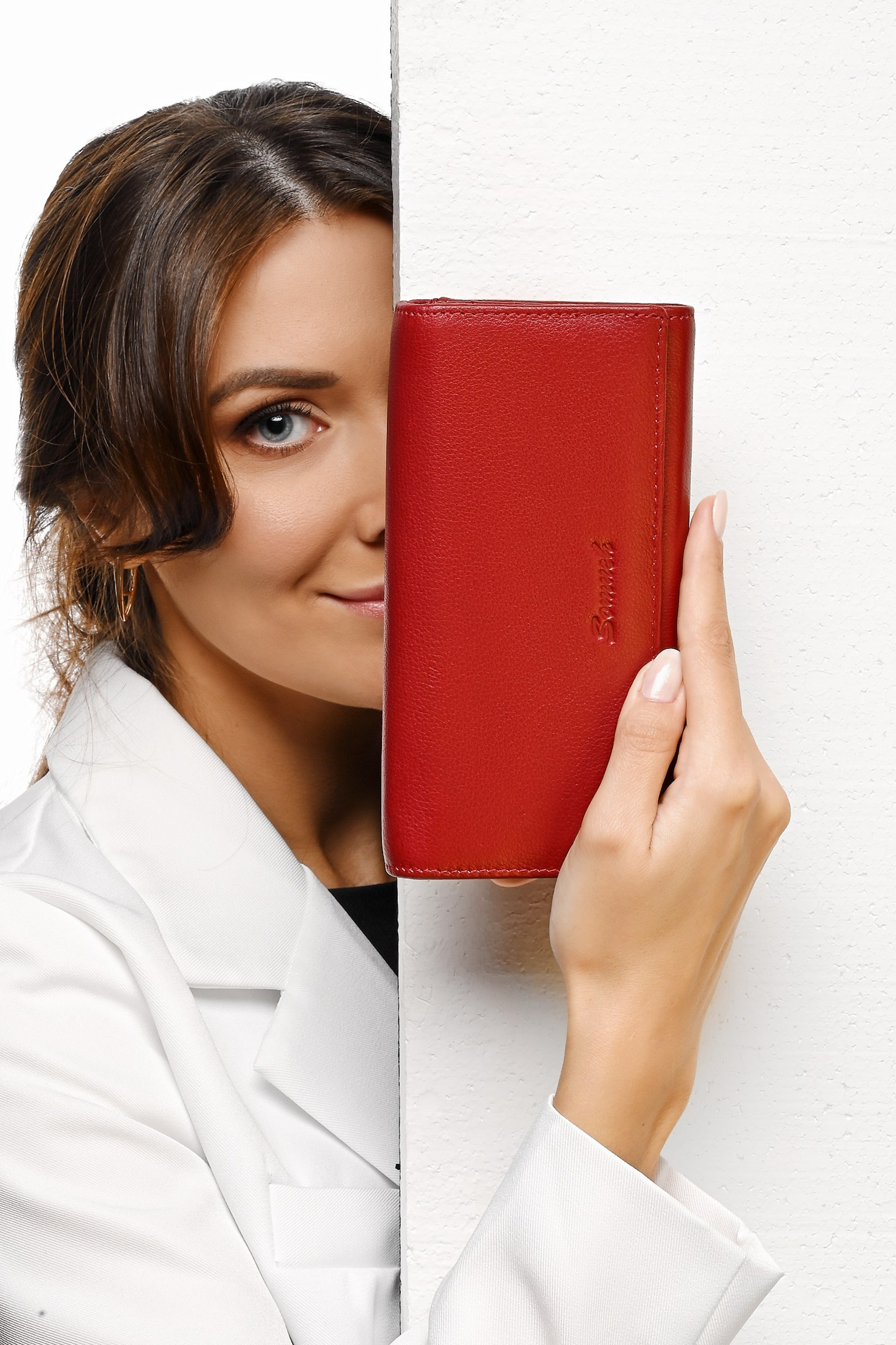 Съемка сумок, кошельков, рюкзаков и других аксессуаров. Предметный контент — фотограф в Саратове Юлия