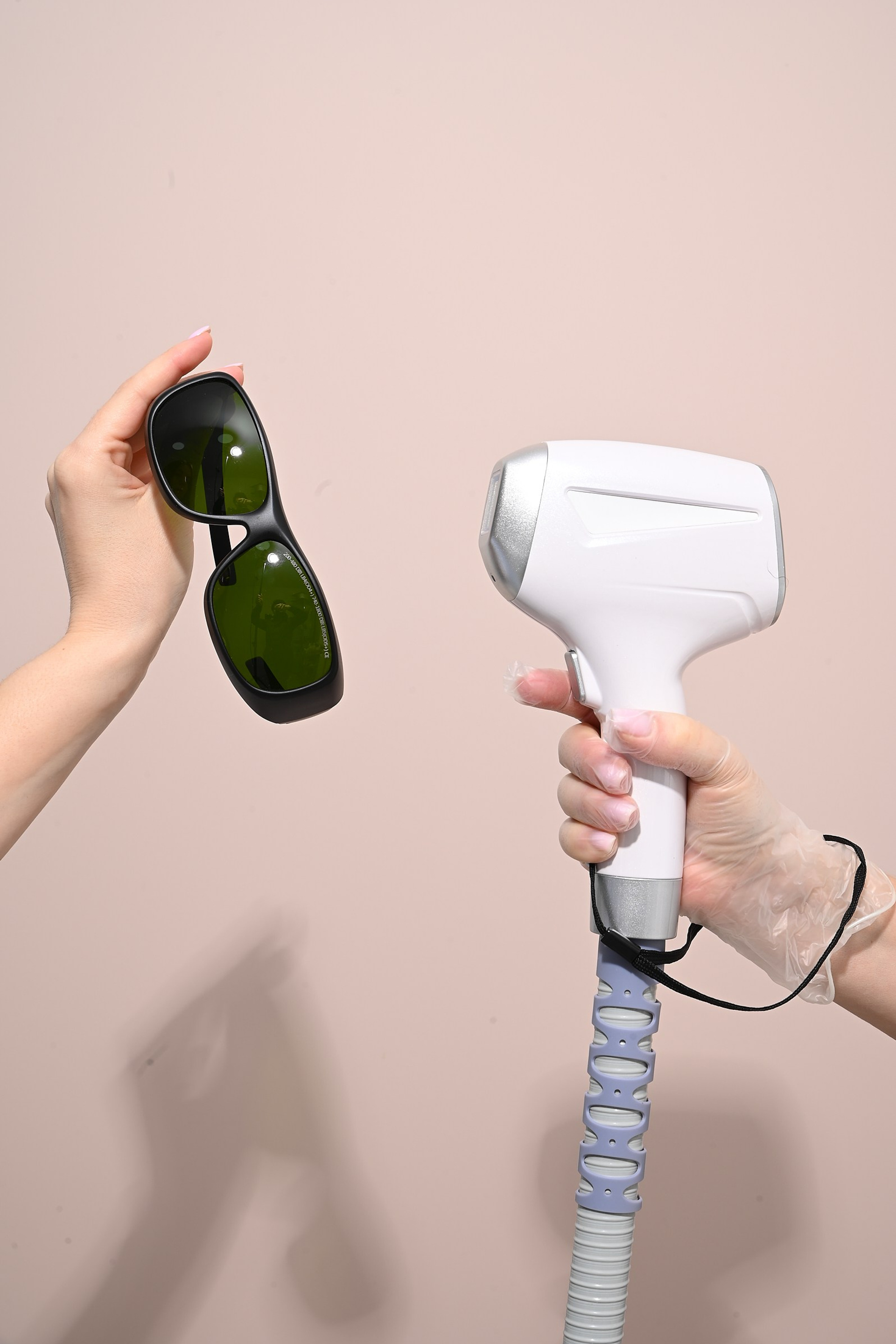 Контент для брендов, экспертов и бьюти мастеров. Предметный контент — фотограф в Саратове Юлия