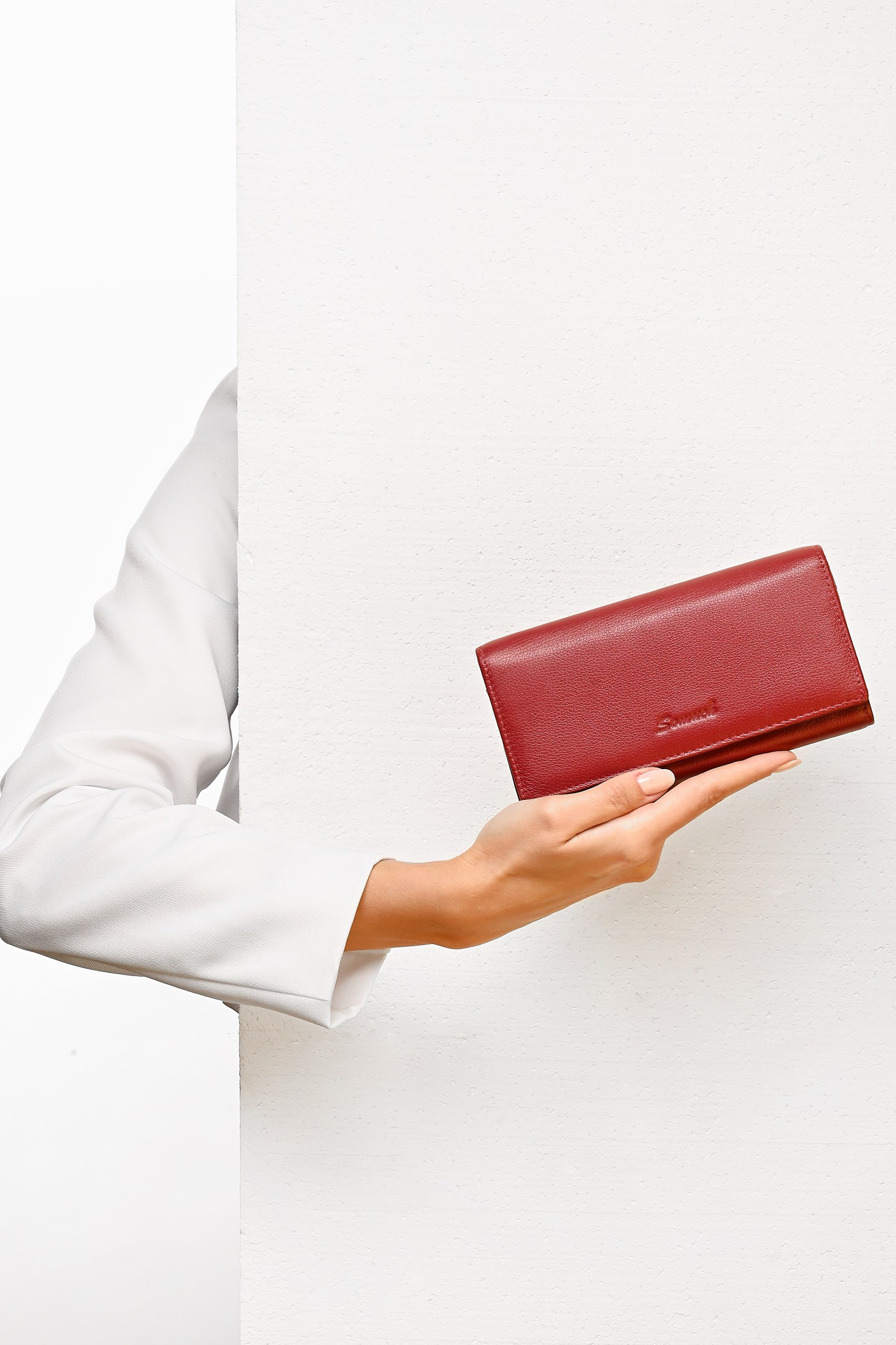 Съемка сумок, кошельков, рюкзаков и других аксессуаров. Предметный контент — фотограф в Саратове Юлия