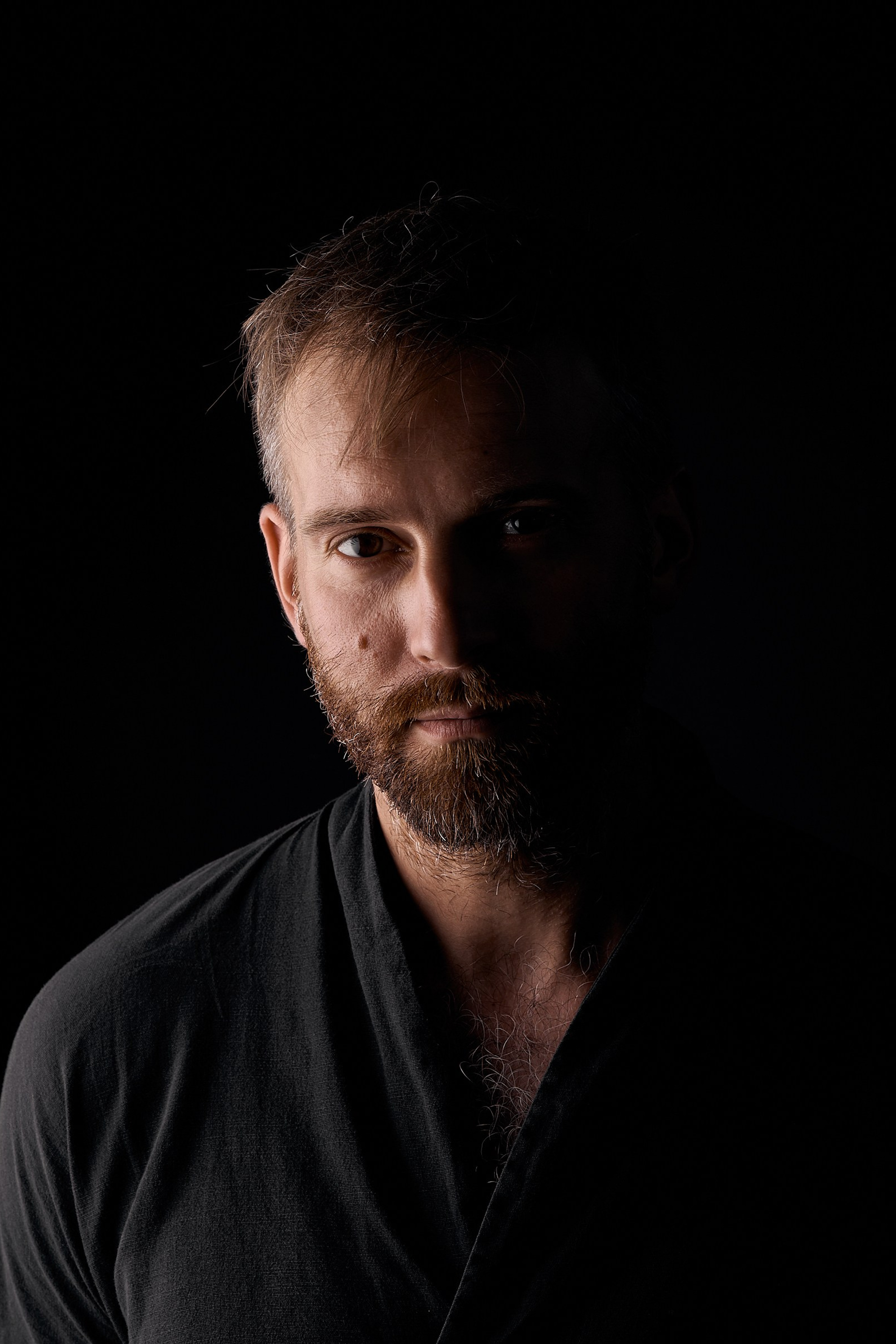 Мужской портрет. Предметный контент — фотограф в Саратове Юлия