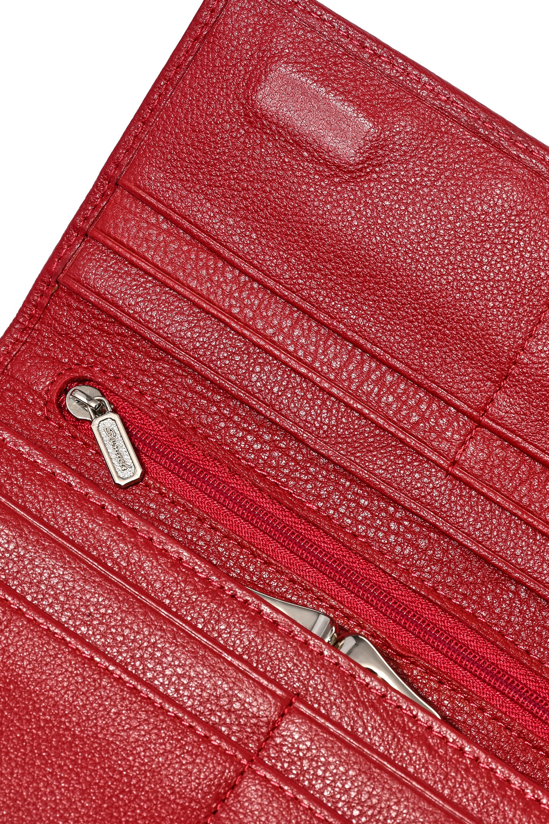 Съемка сумок, кошельков, рюкзаков и других аксессуаров. Предметный контент — фотограф в Саратове Юлия