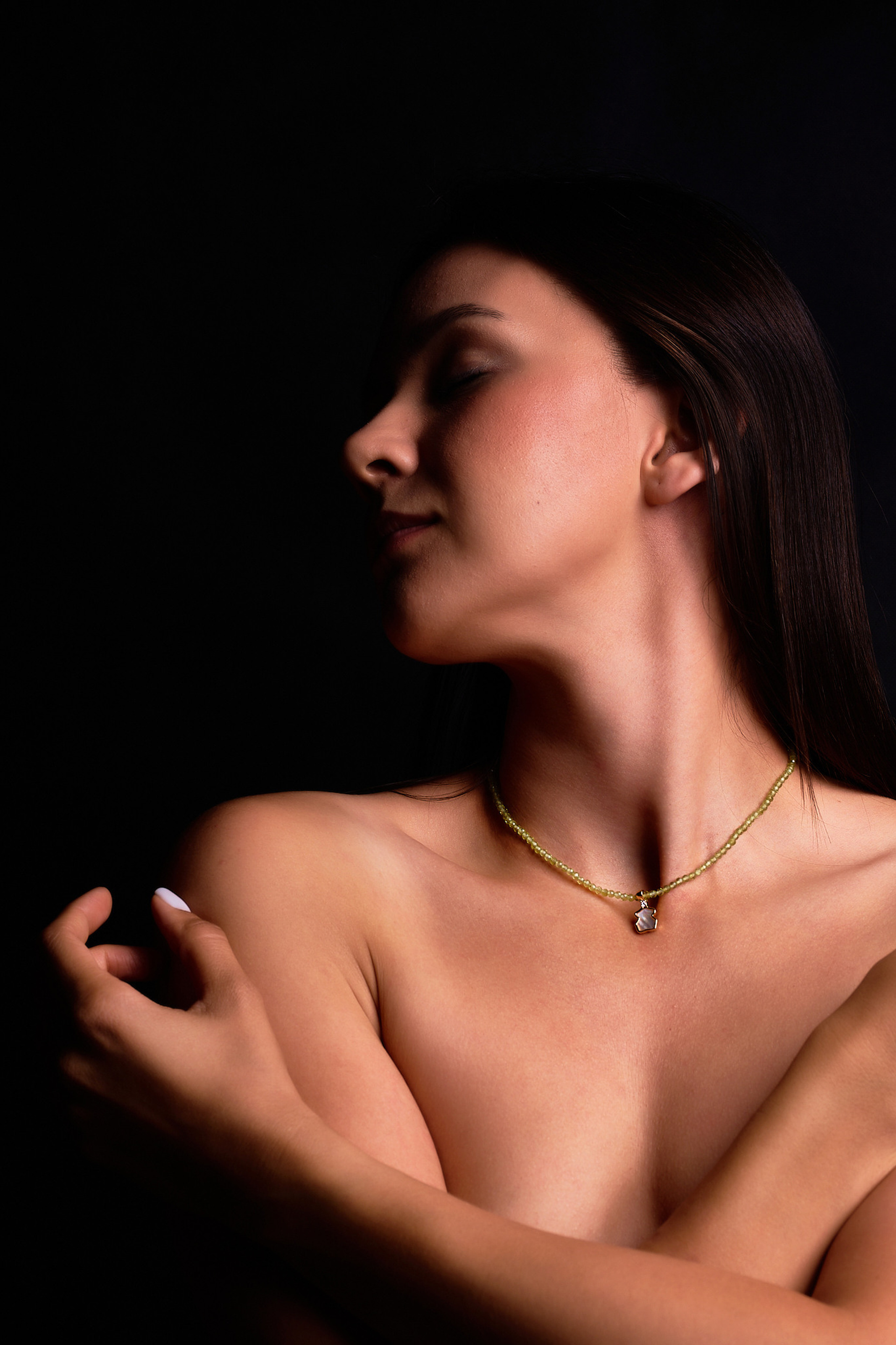 Контент для брендов, экспертов и бьюти мастеров. Предметный контент — фотограф в Саратове Юлия