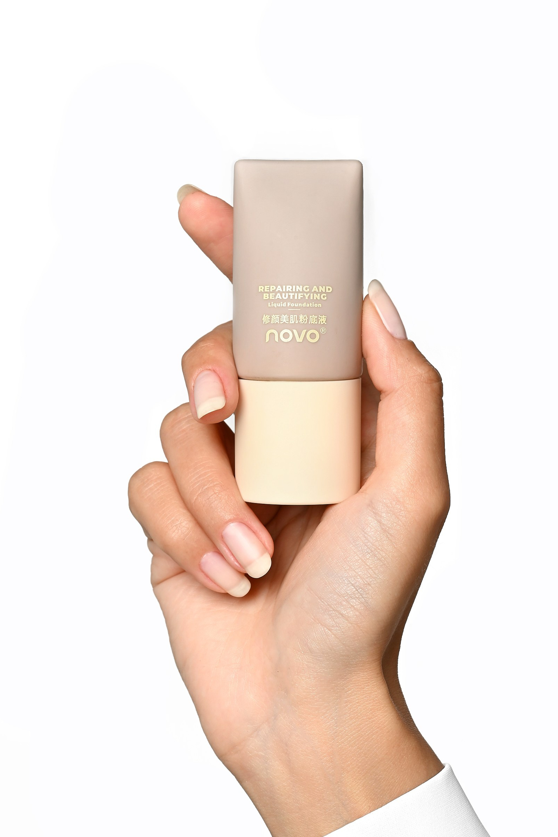 Уходовая и декоративная косметика. Предметный контент — фотограф в Саратове Юлия