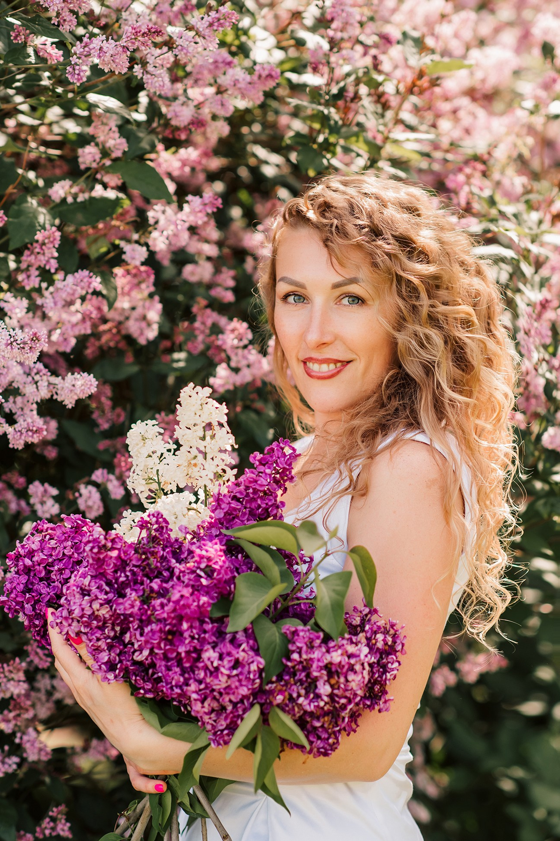 Оксана. Сирень в Пушкине.