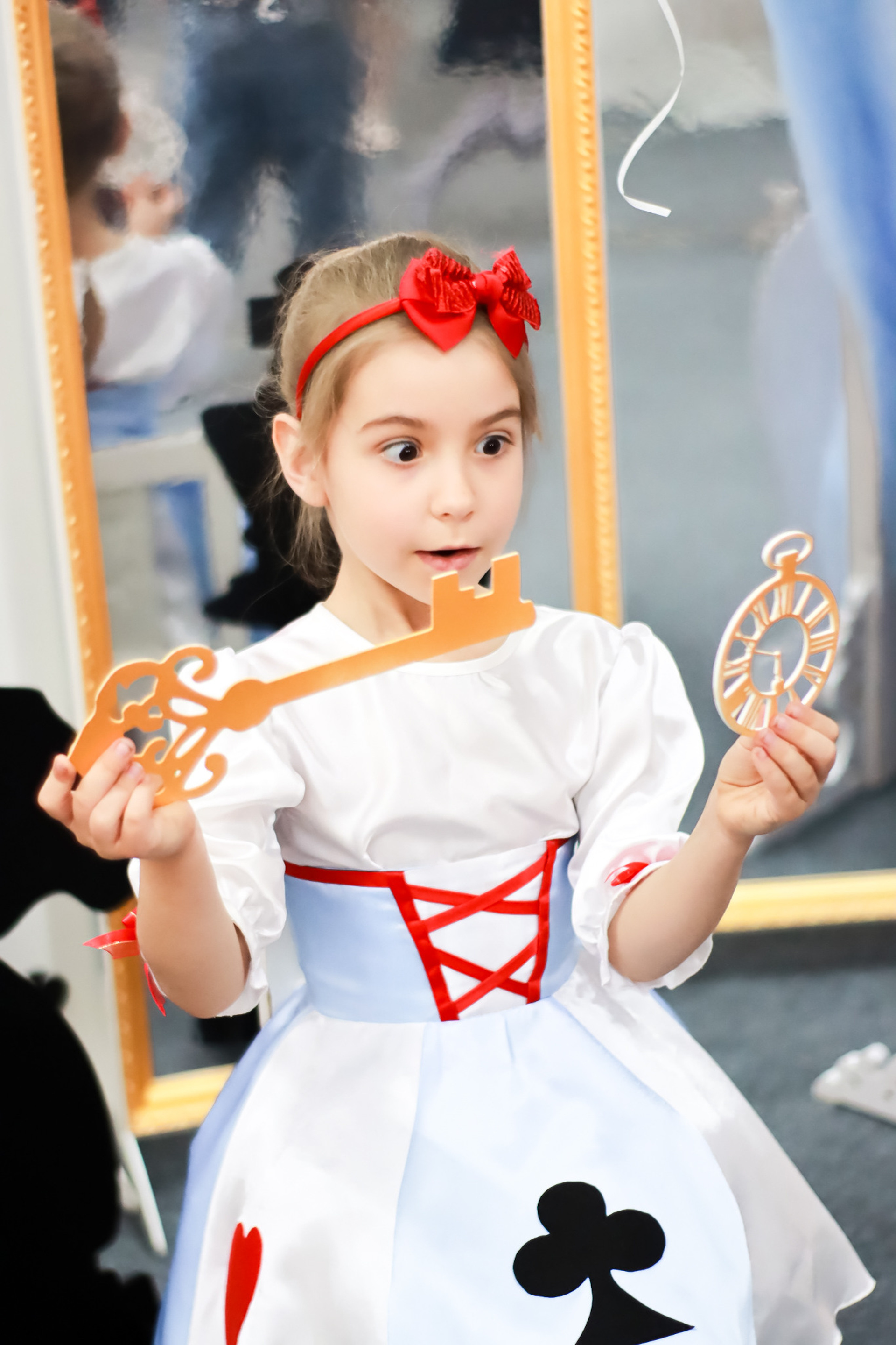 Алиса в стране чудес