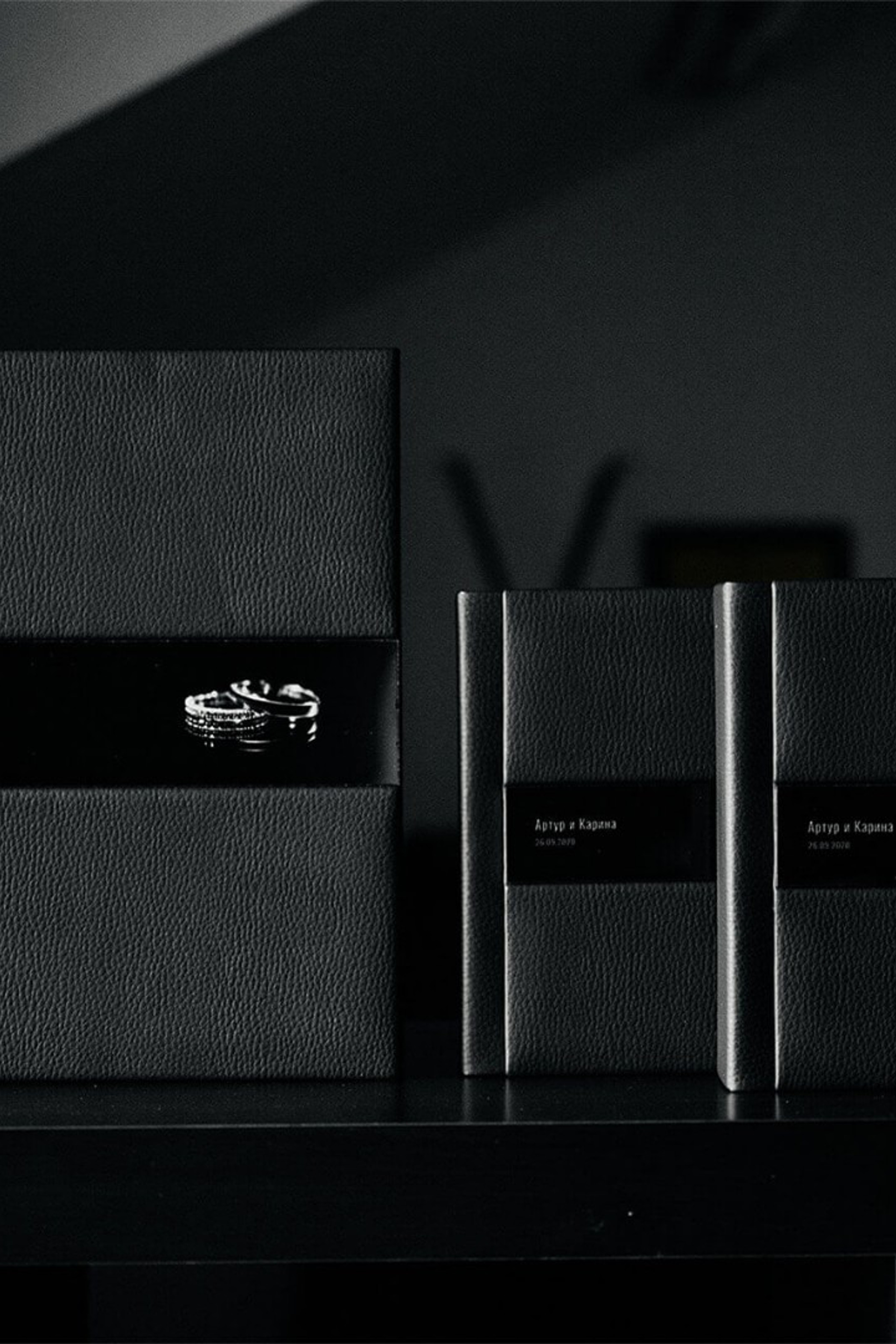 Кожаная обложка с&nbsp;фотовставкой