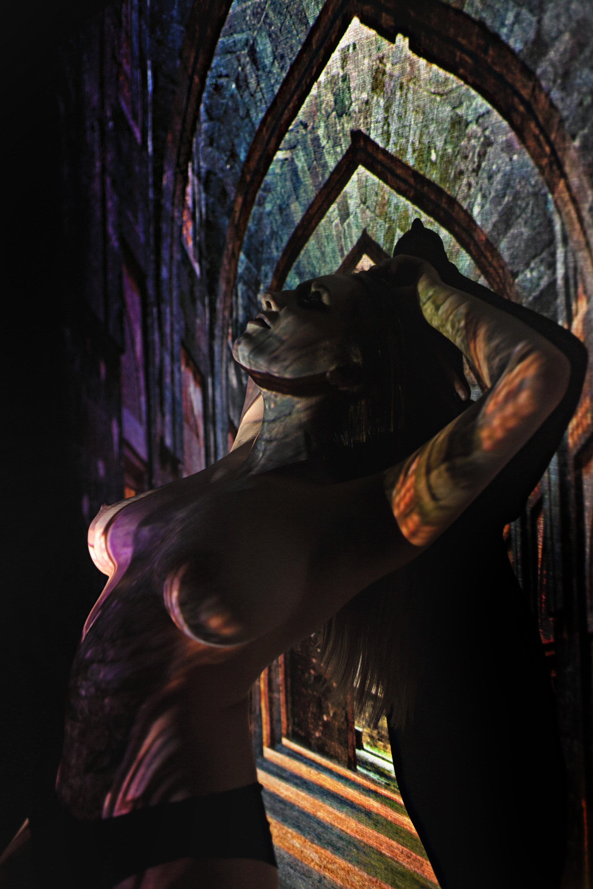 Неоновый соблазн (+18)