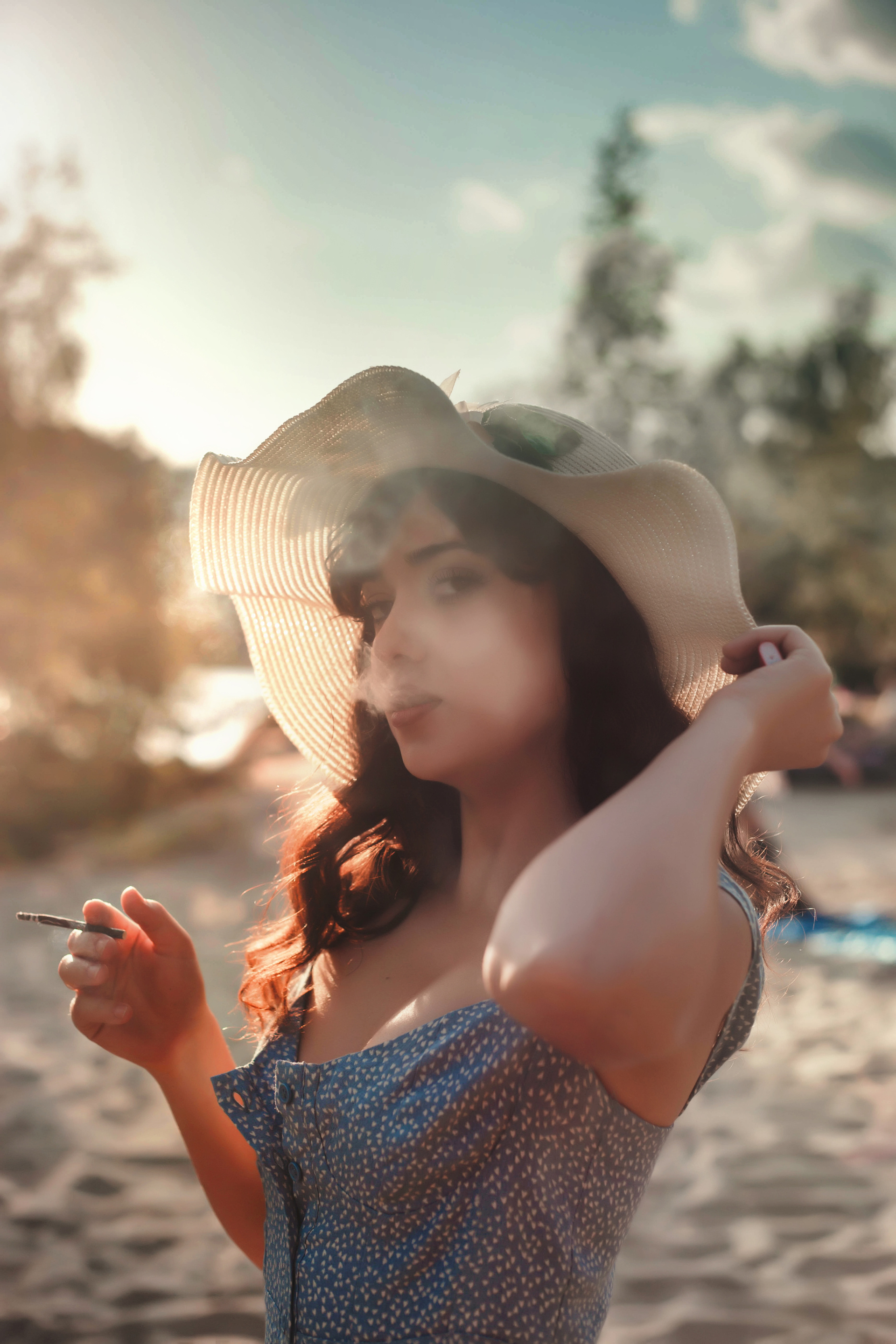 Туристический сезон (+18)