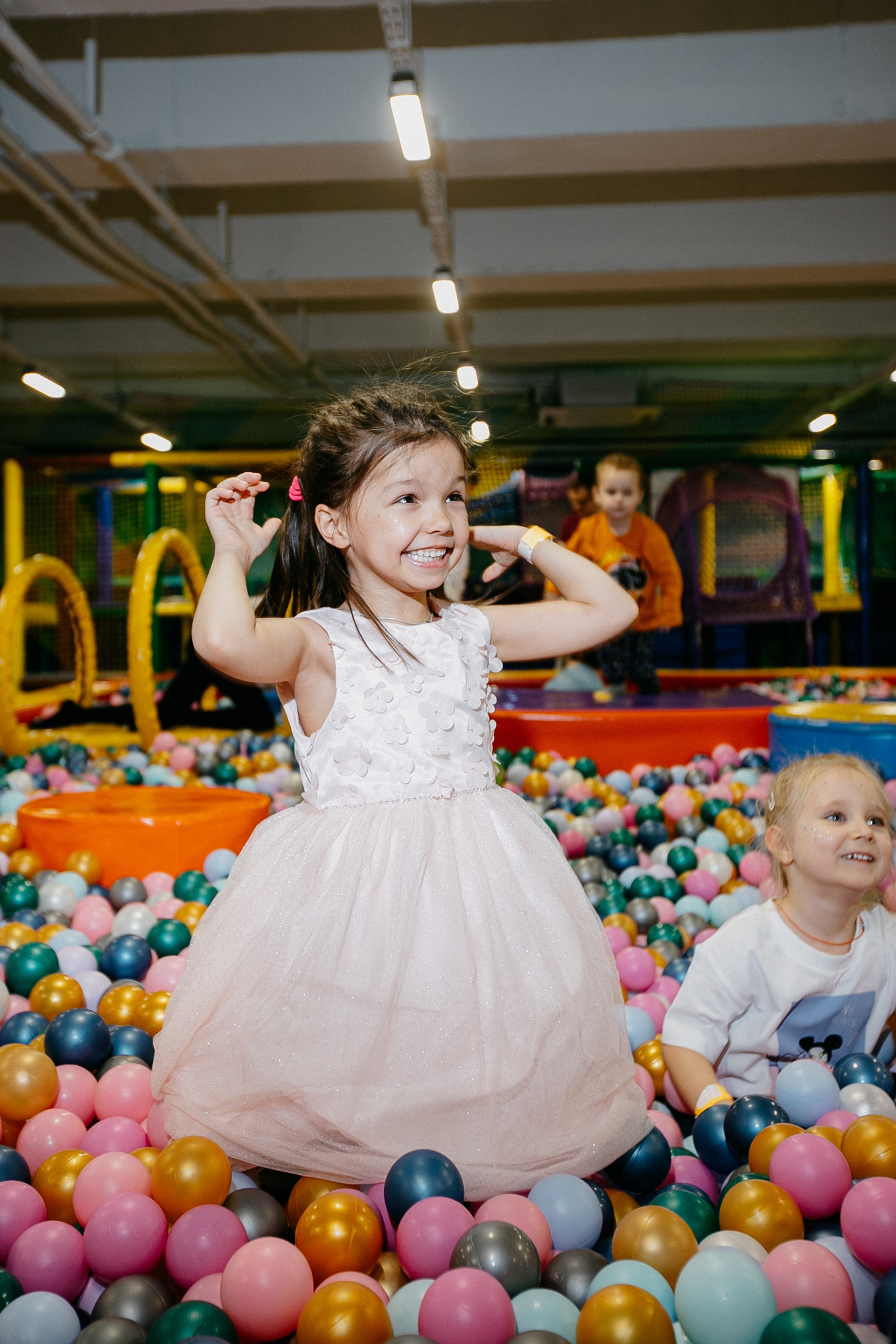 Детский день рождения. Вика