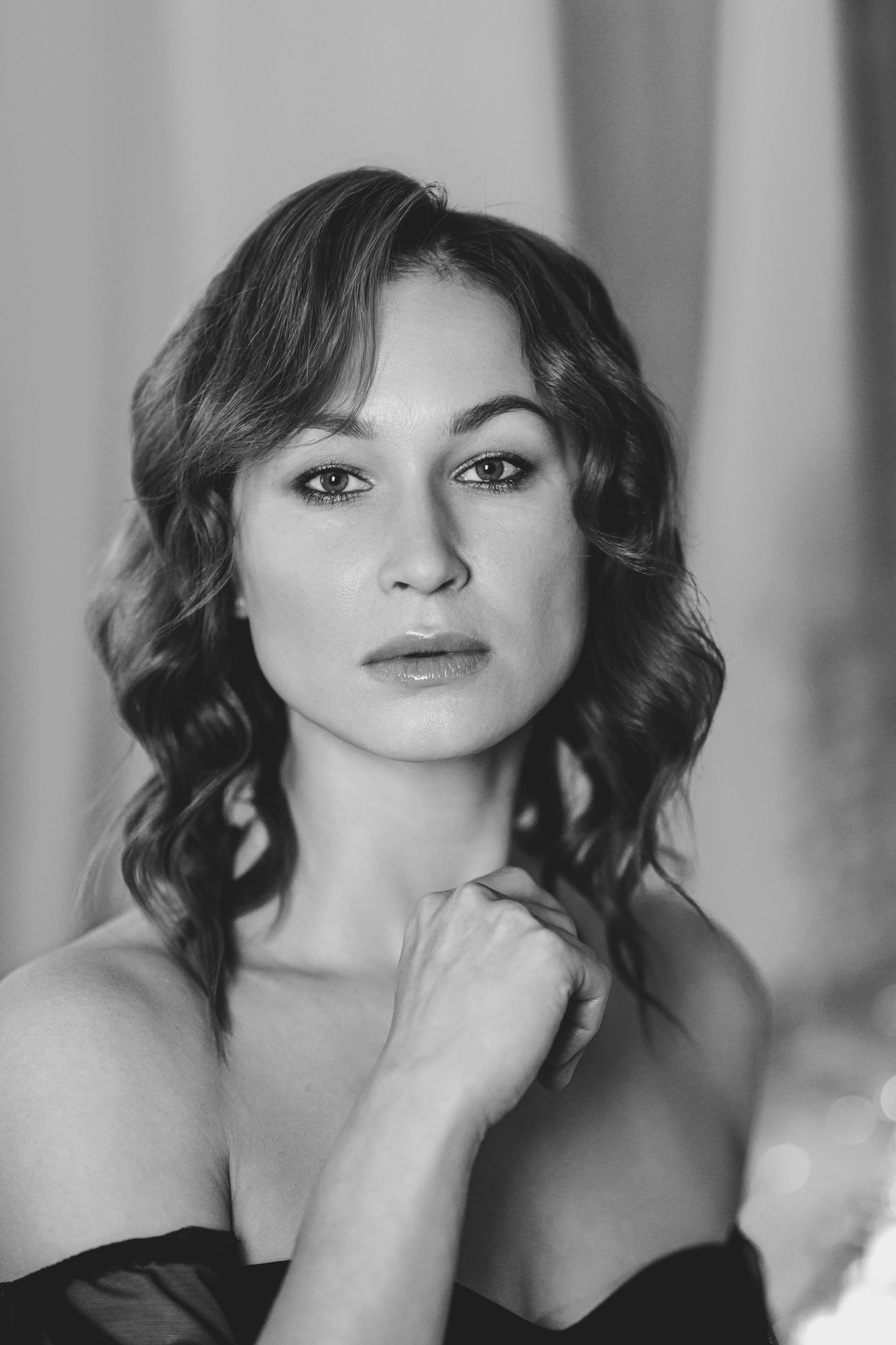 Новогодняя фотосессия с гирляндами в студии