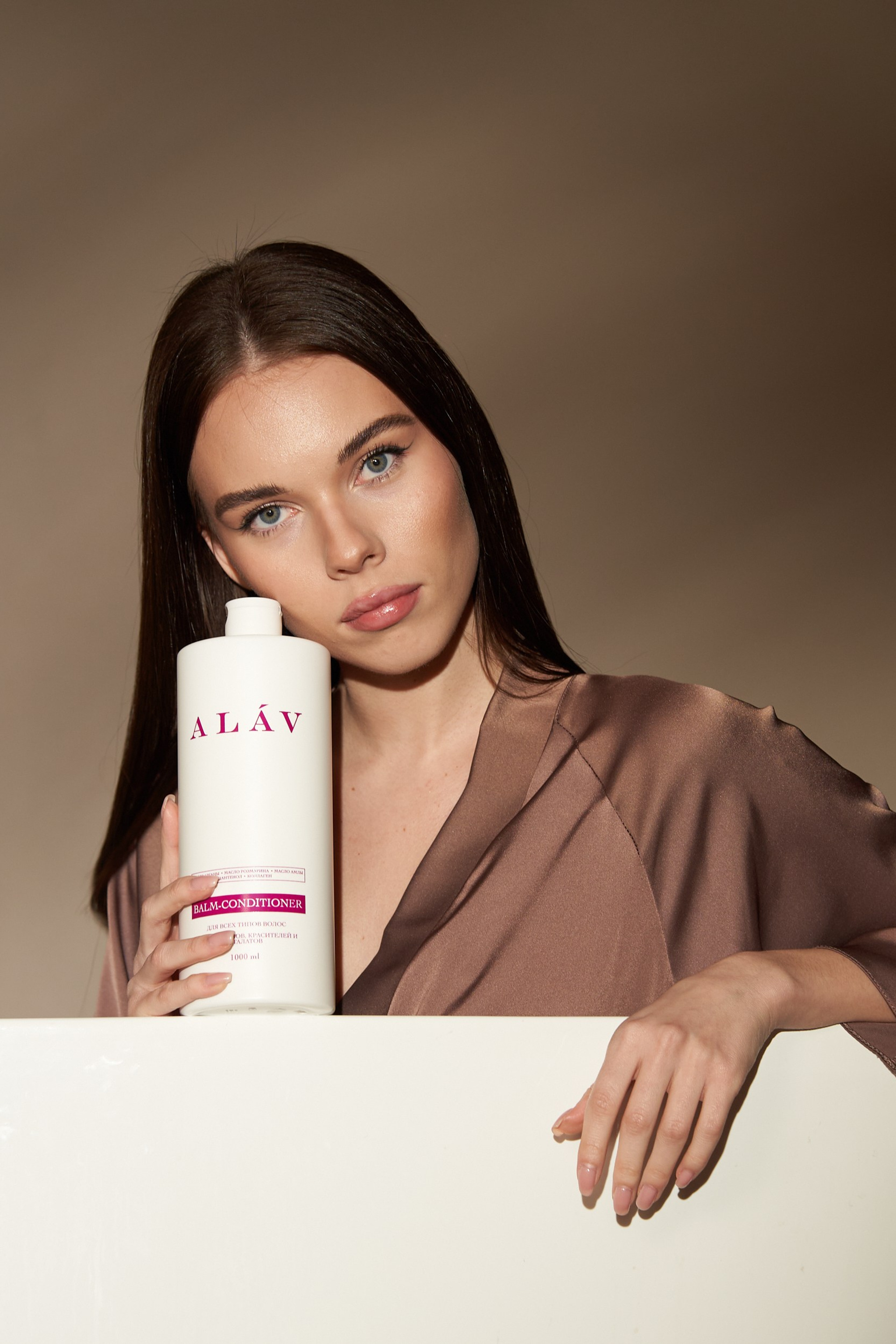 Профессиональная фотосъемка рабочей одежды и униформы для корпоративного каталога в Москве