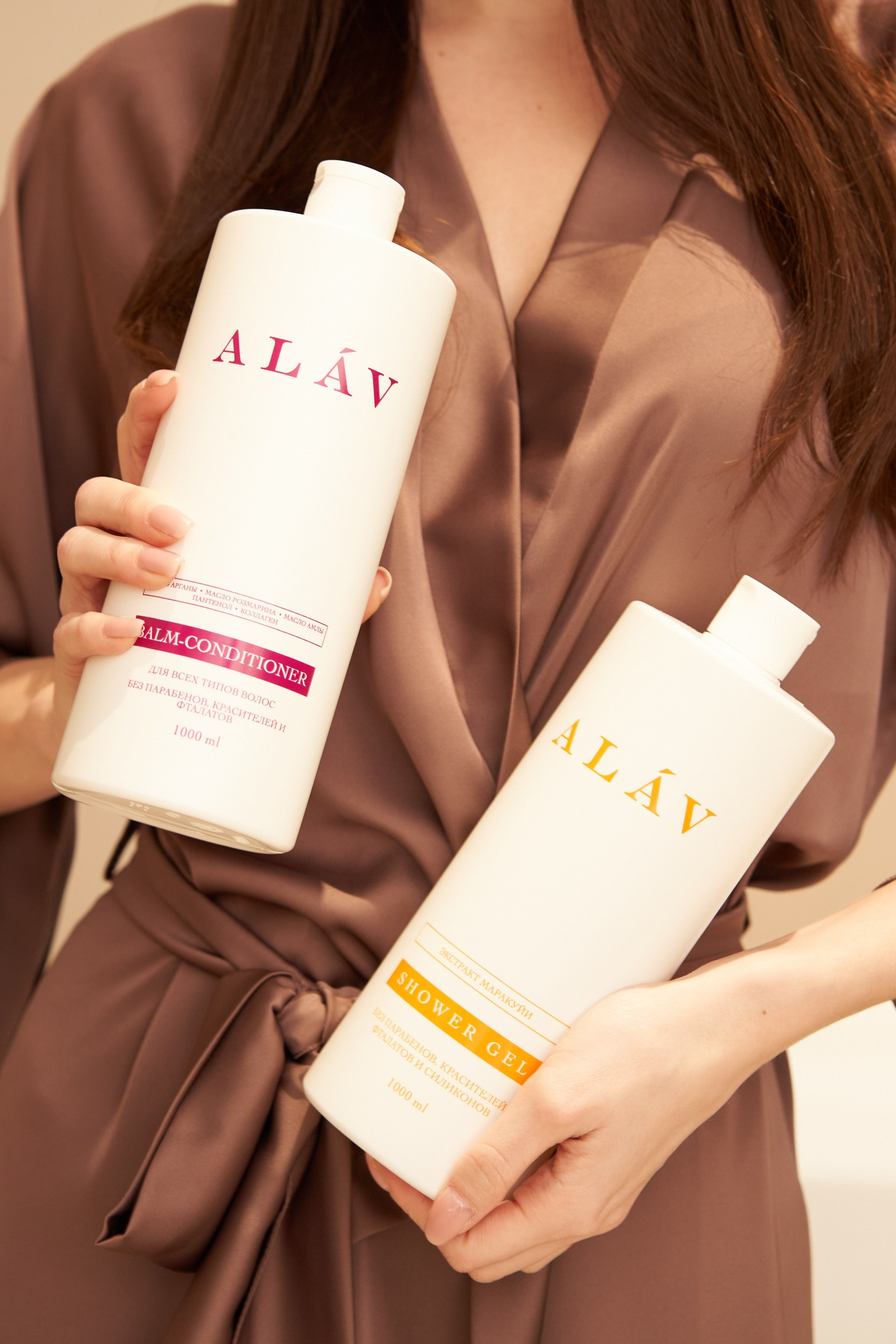 Профессиональная ретушь фото после съемки каталога одежды для безупречного вида на маркетплейсах из Москвы