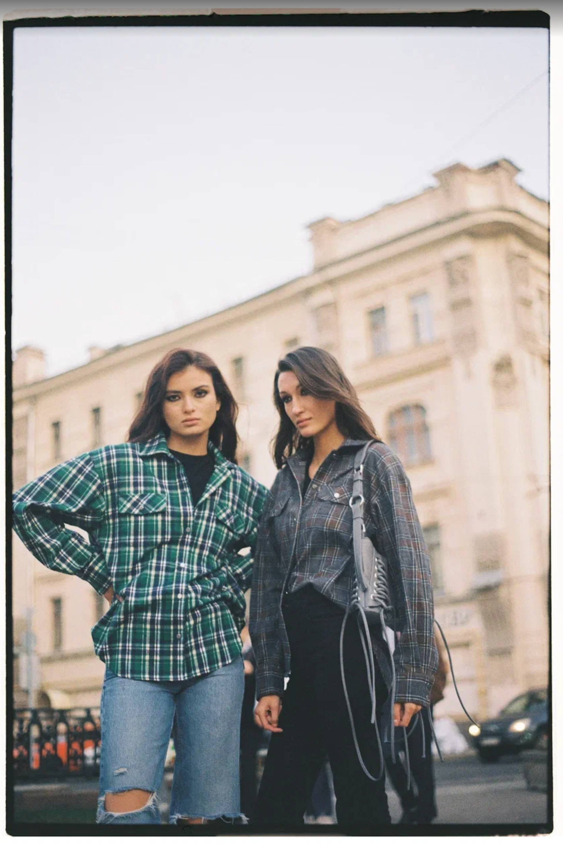 Организуем процесс: съемка одежды для сайта и маркетплейсов в Москве под ключ