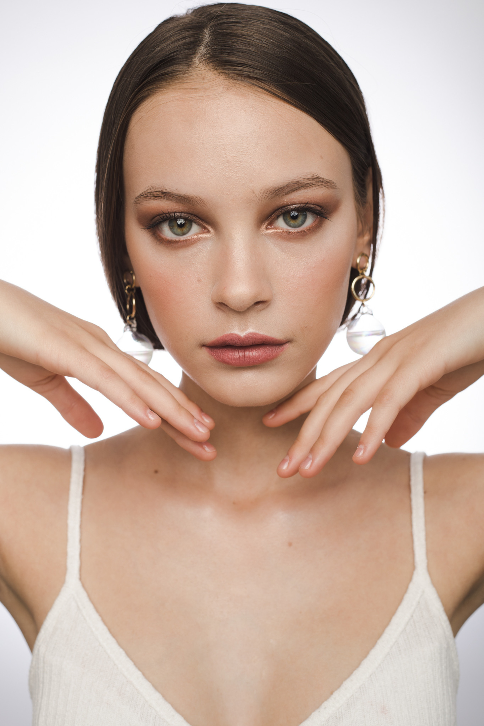 Фотосессии в студии и на природе. Фотограф в Иркутске Тома Кабанова