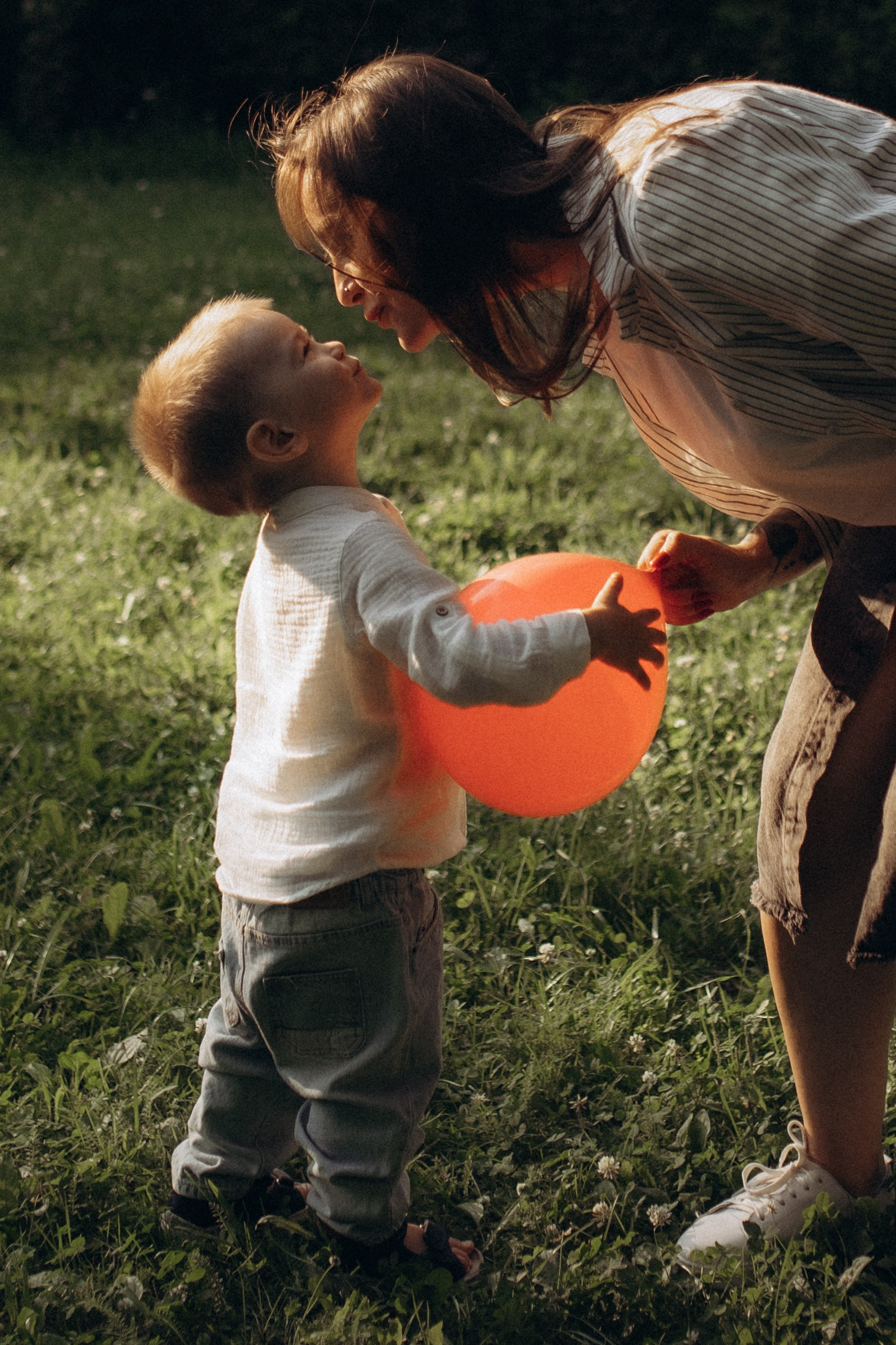 Прогулка в парке Саша и Мирон