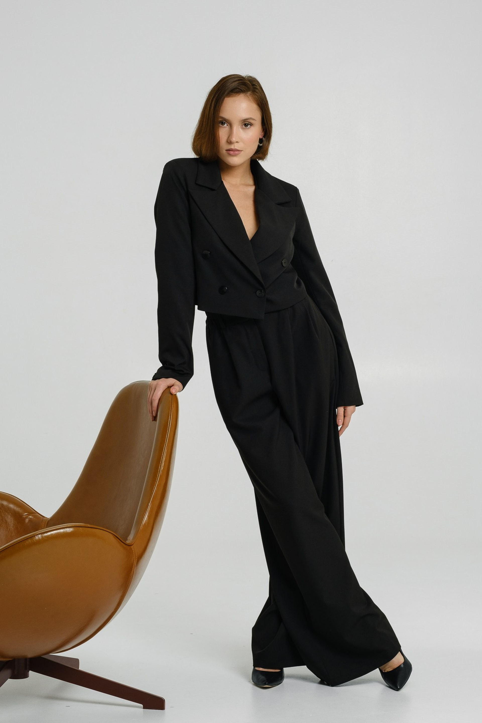 Костюм. Фото для маркетплейсов в самых сочных локациях города Сочи