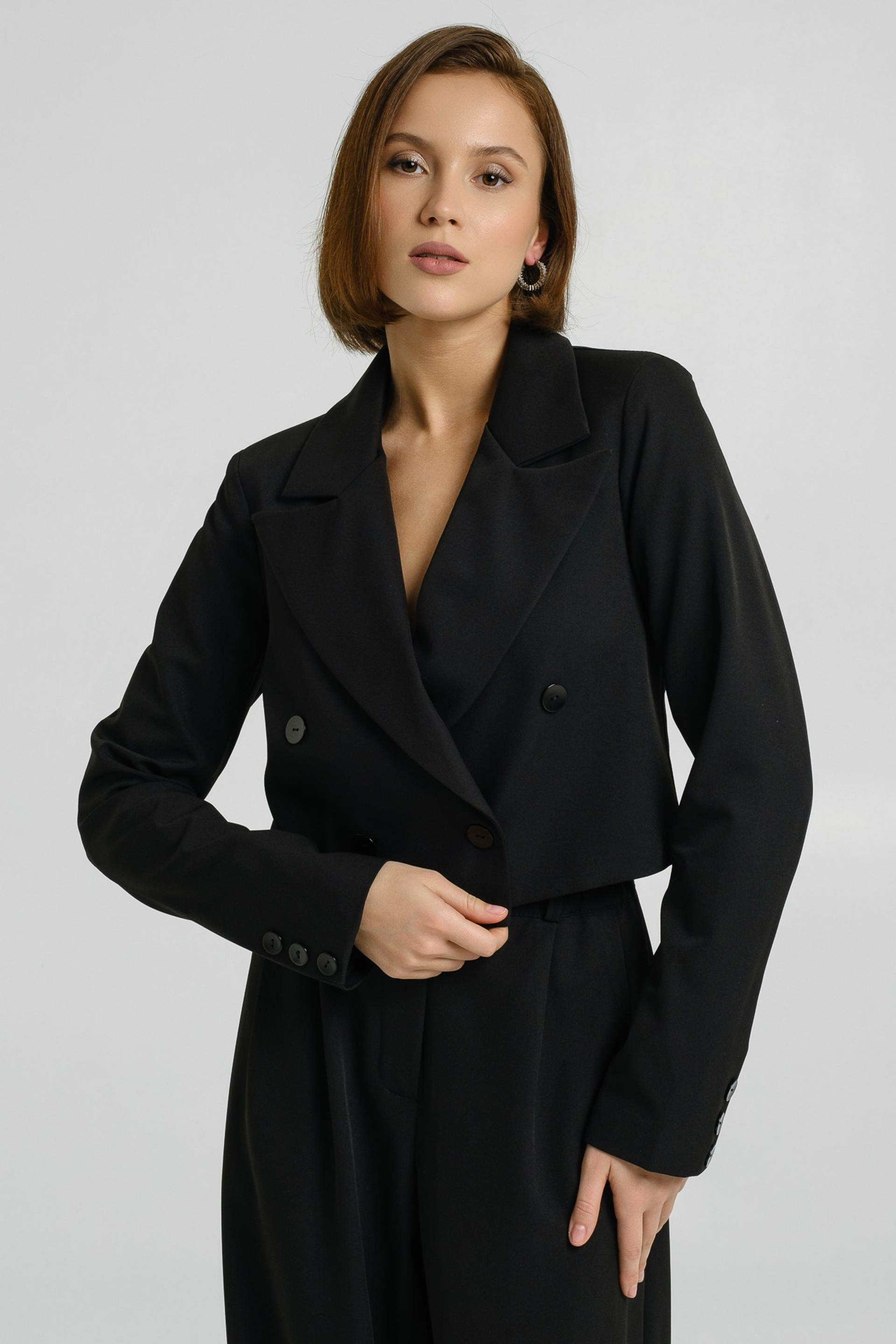 Костюм. Фото для маркетплейсов в самых сочных локациях города Сочи