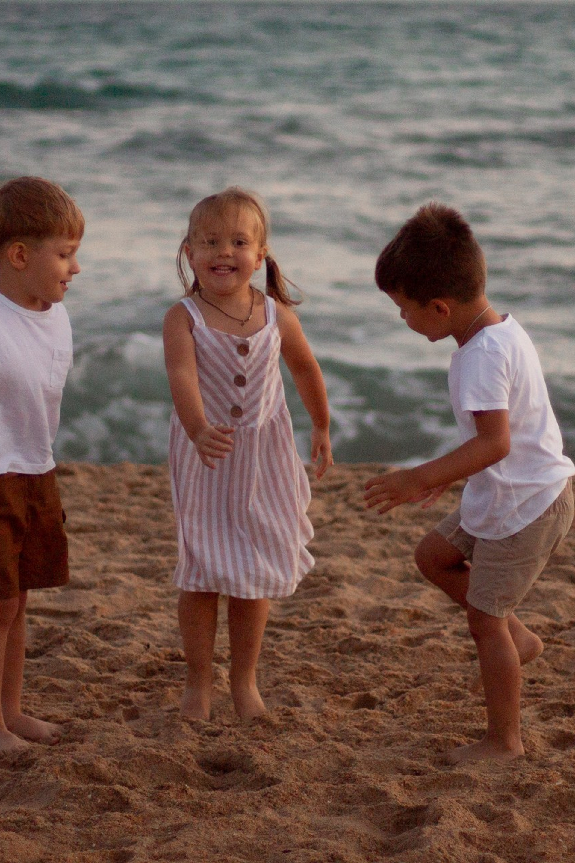 Детская фотосессия на море.