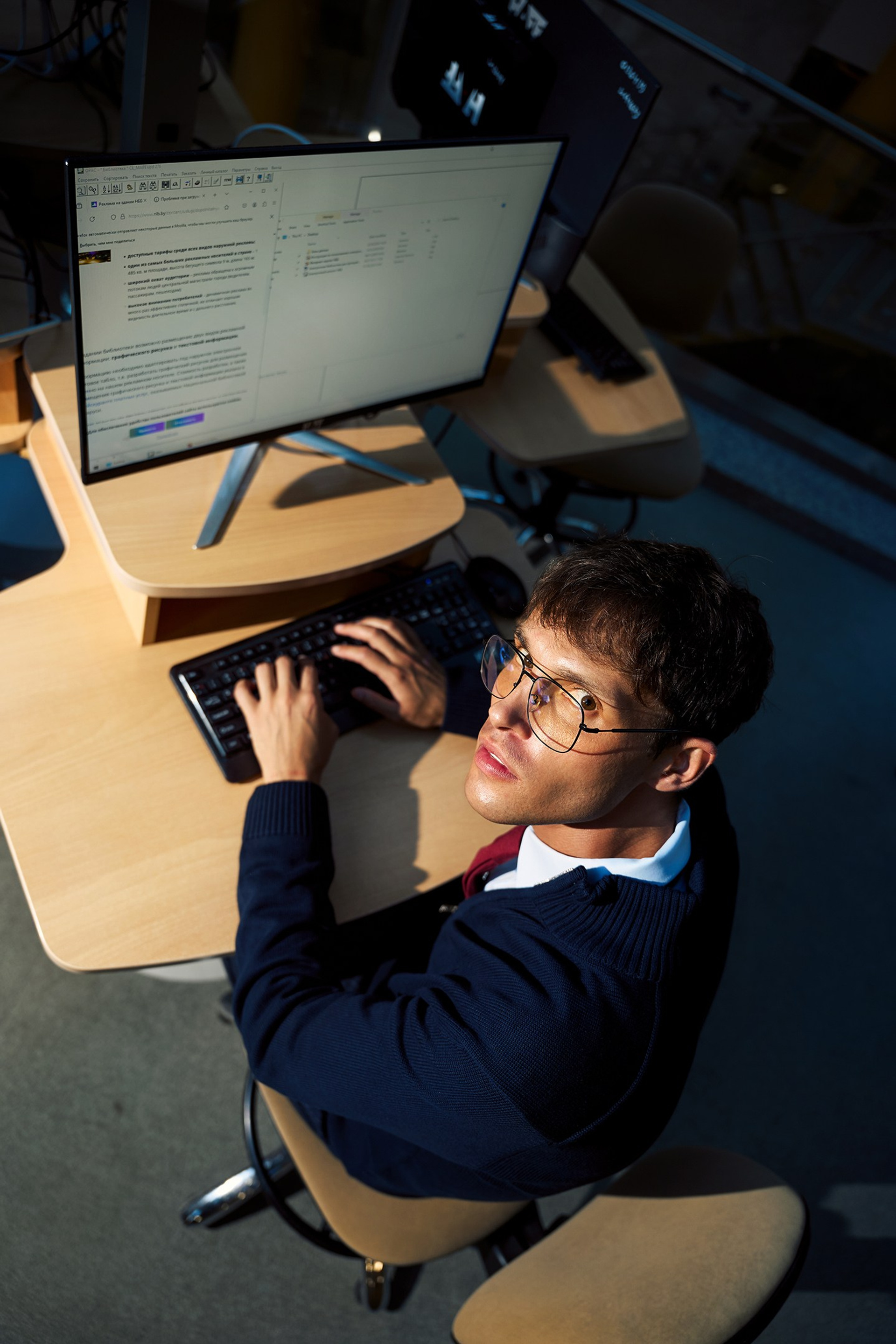 Pizhon «Back to Office». Михаил Евтух — фотограф для брендов и маркетплейсов в Минске