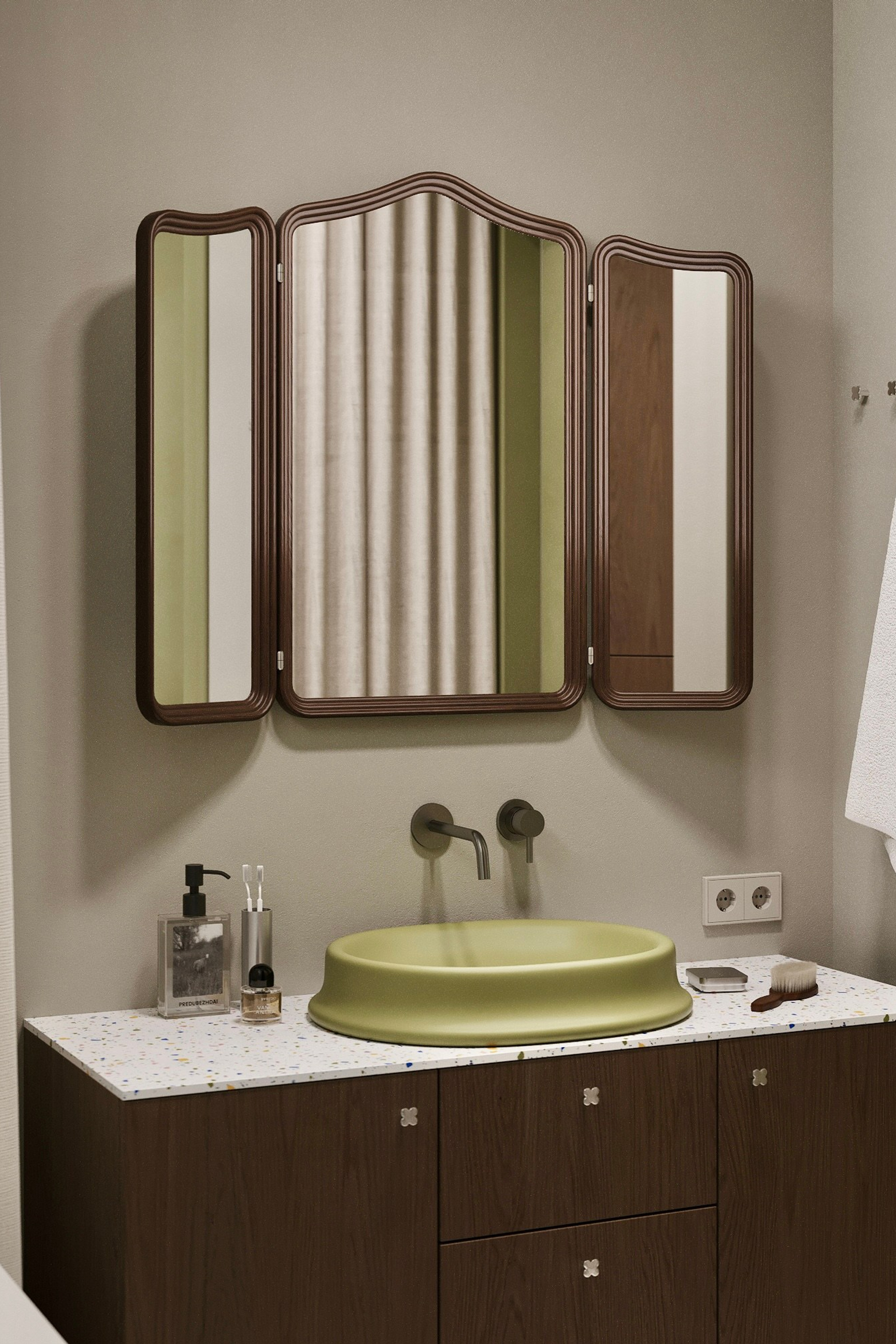 Level Селигерская, 42. Даша Звягина | дизайнер интерьеров