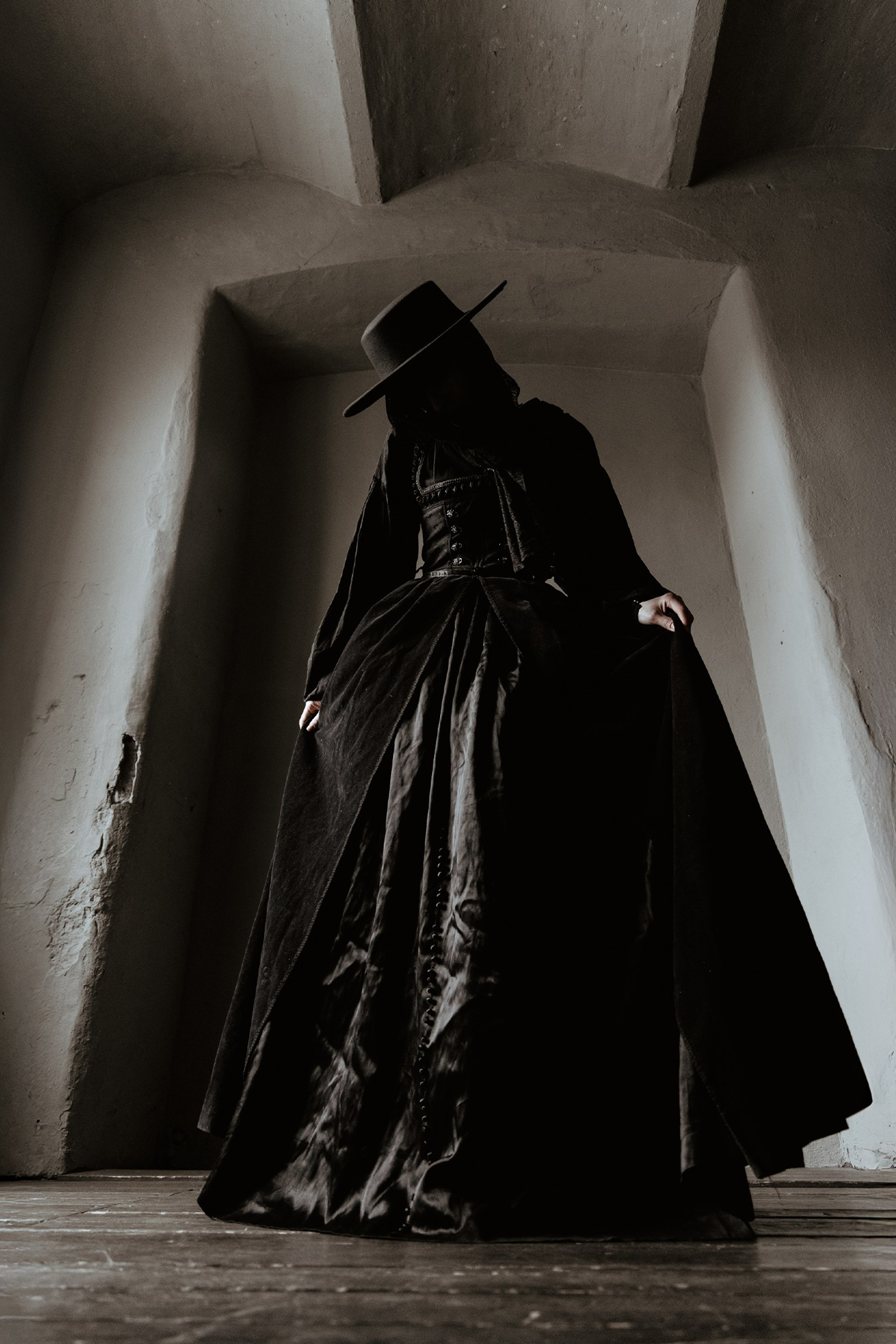 Дама полумрака