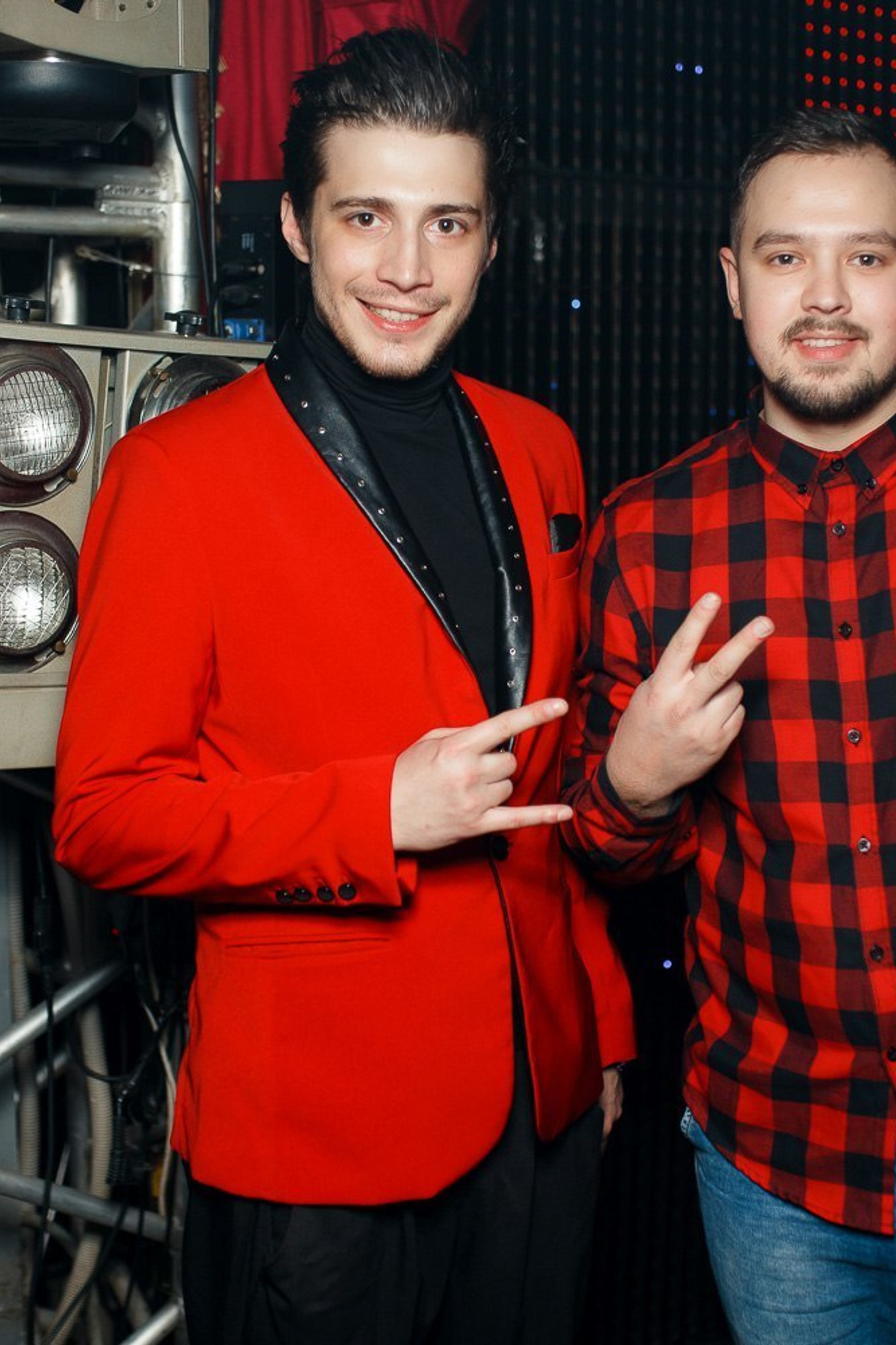 Мама Люба 13 Апреля___ «ТАНЦЫ В КЛУБЕ». Максим Бондарев, коммерческий фотограф для бизнеса | Курск