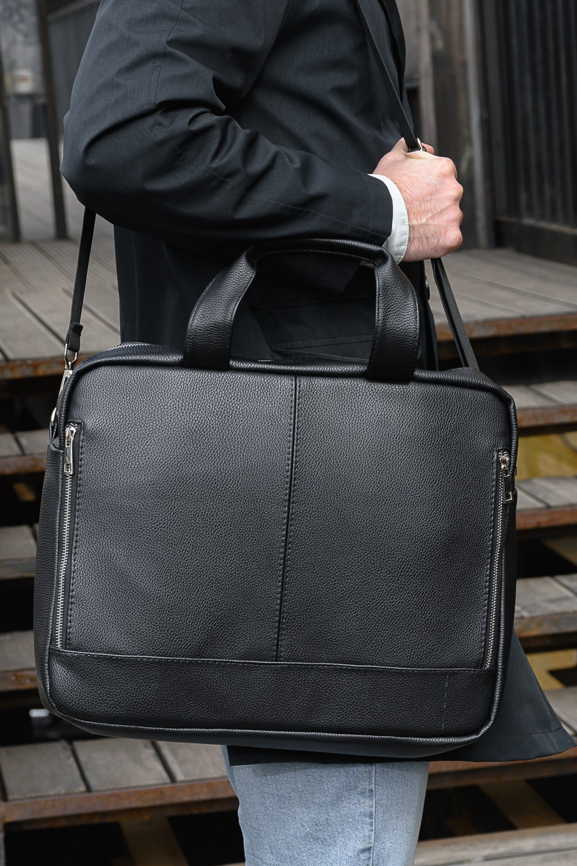 Профессиональная съемка мужской одежды и аксессуаров. Gramy-studio: фото, видео, инфографика и 3D визуализация для маркетплейсов