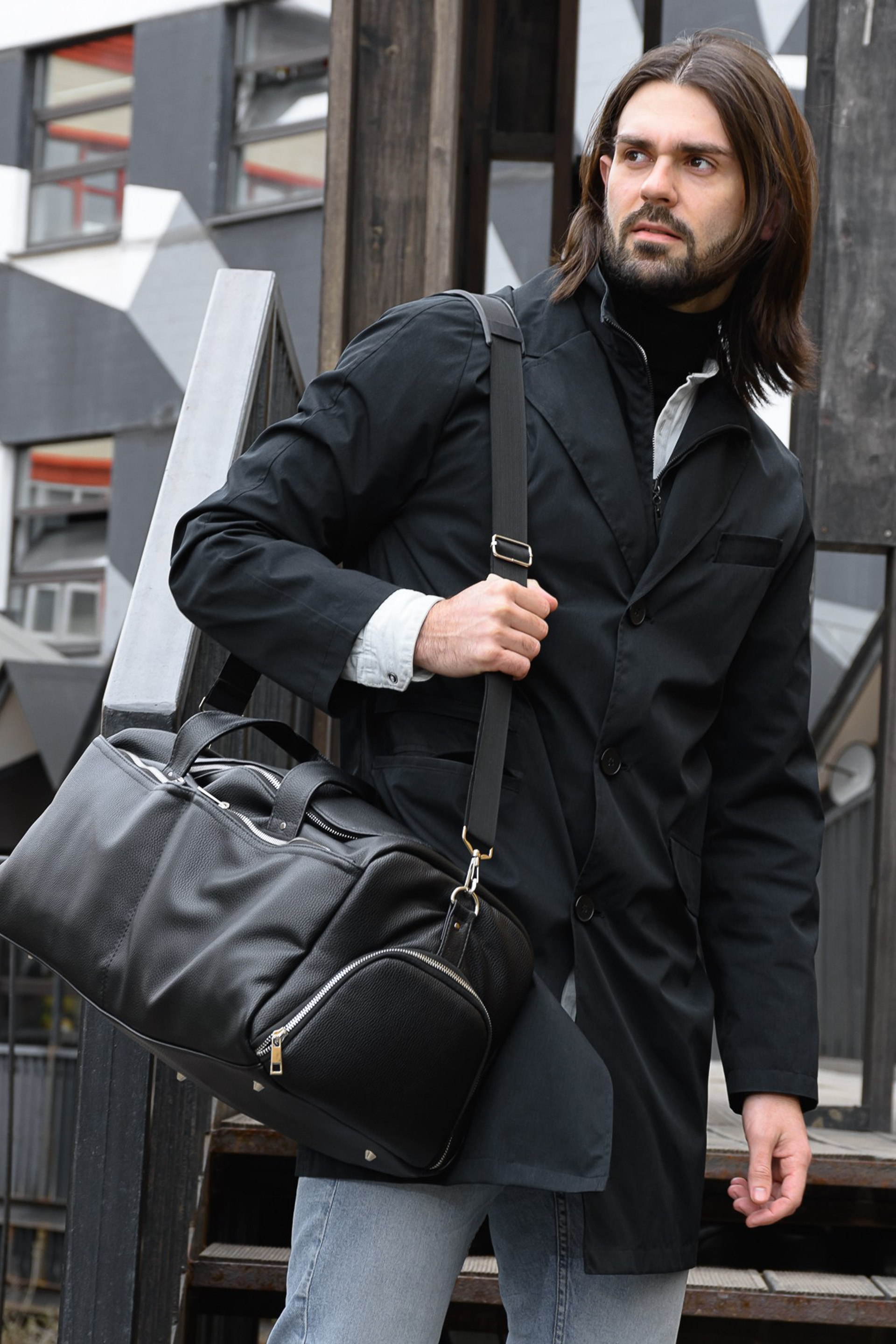 Профессиональная съемка мужской одежды и аксессуаров. Gramy-studio: фото, видео, инфографика и 3D визуализация для маркетплейсов