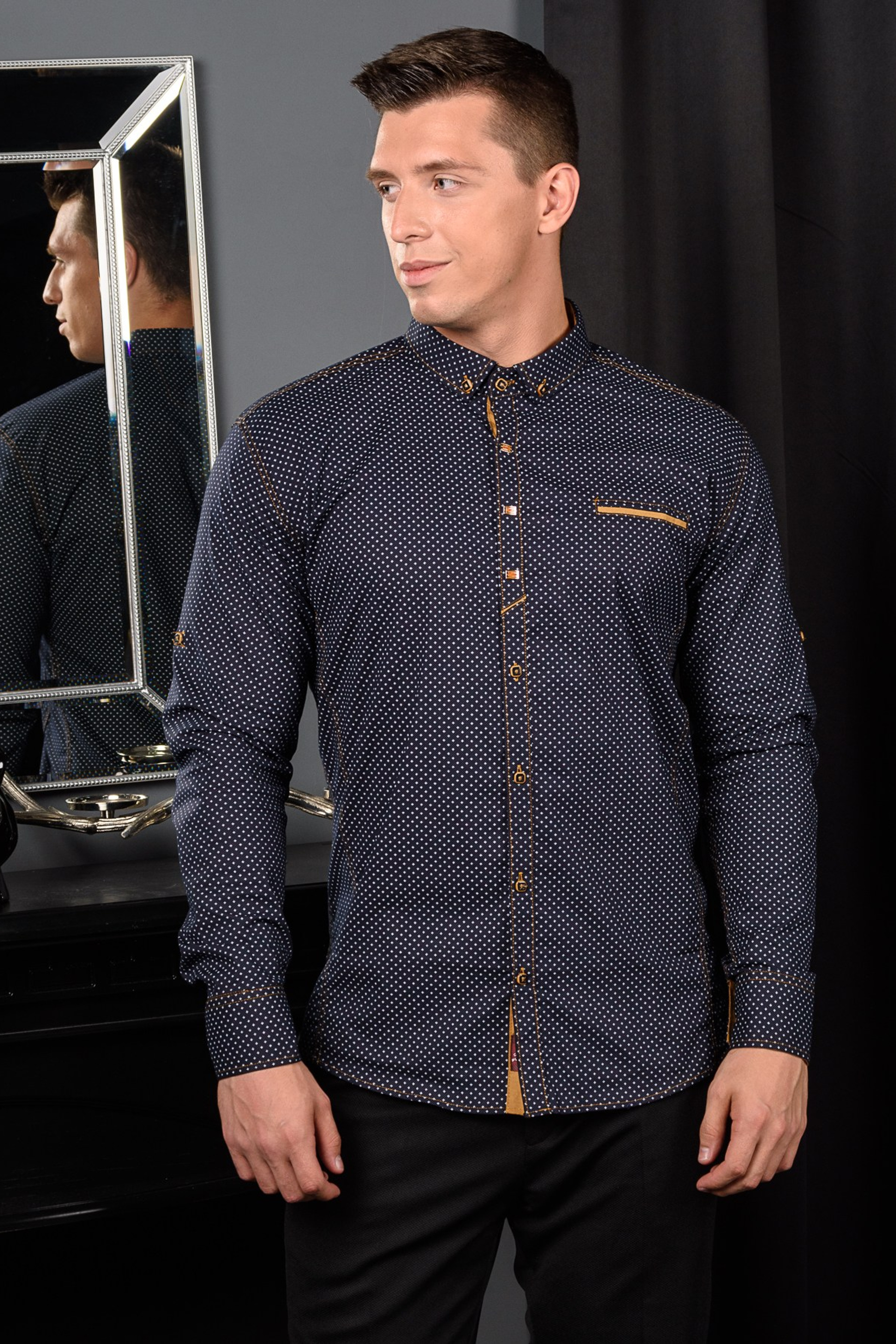 Профессиональная съемка мужской одежды и аксессуаров. Gramy-studio: фото, видео, инфографика и 3D визуализация для маркетплейсов