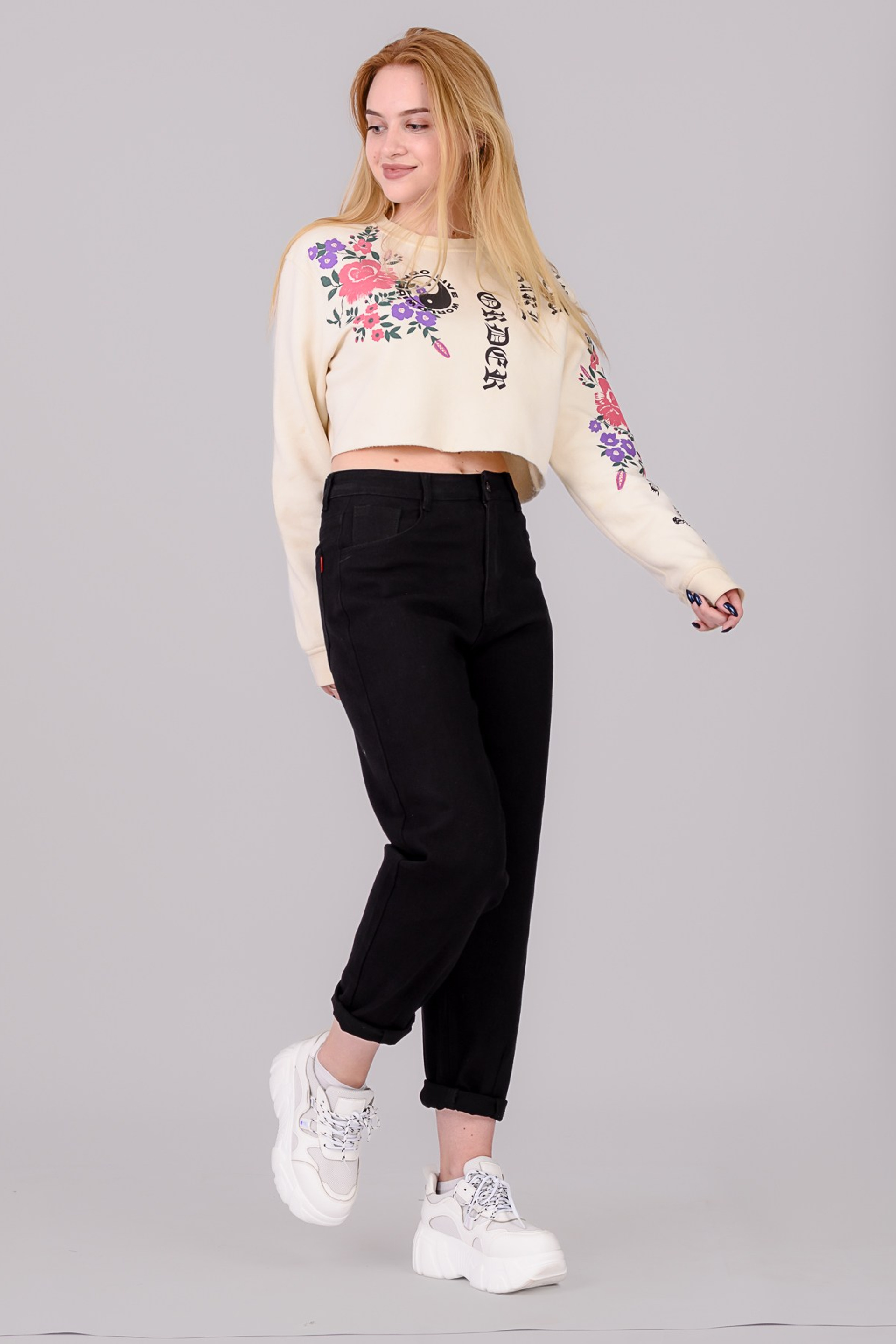 Фотосъемка женской одежды и аксессуаров для маркетплейсов. Gramy-studio: фото, видео, инфографика и 3D визуализация для маркетплейсов