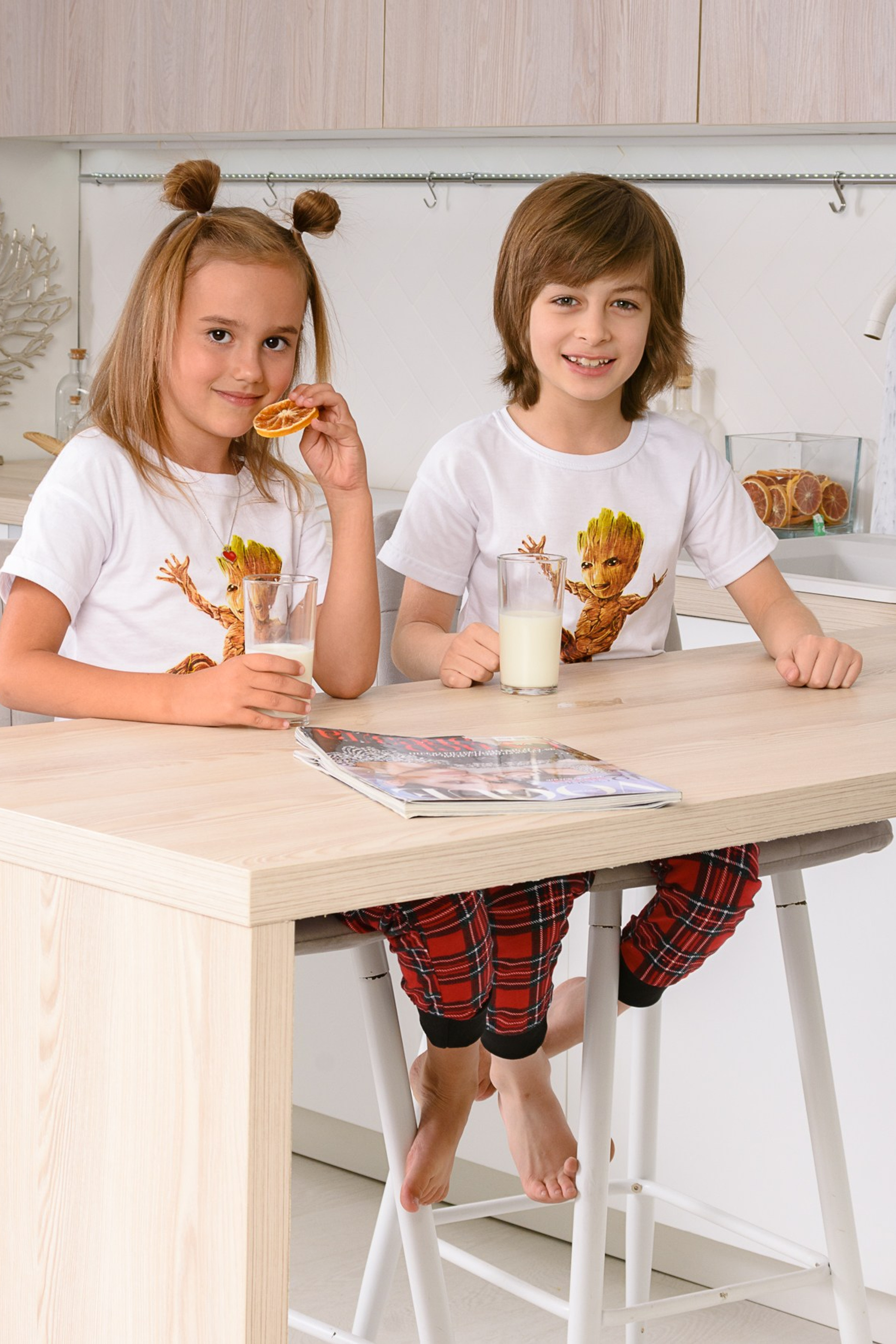 Фотосъемка детской одежды для интернет-магазинов. Gramy-studio: фото, видео, инфографика и 3D визуализация для маркетплейсов