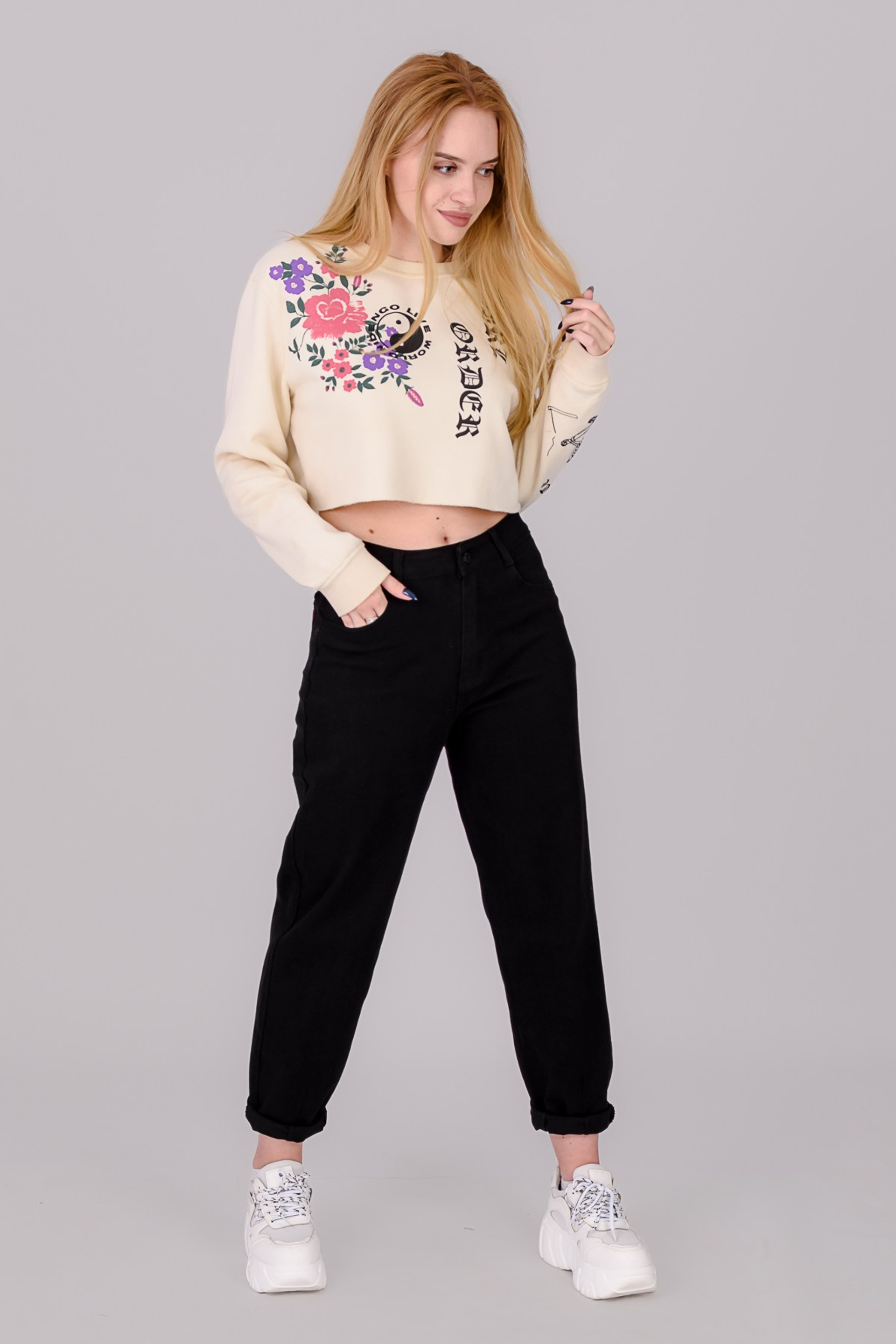 Фотосъемка женской одежды и аксессуаров для маркетплейсов. Gramy-studio: фото, видео, инфографика и 3D визуализация для маркетплейсов