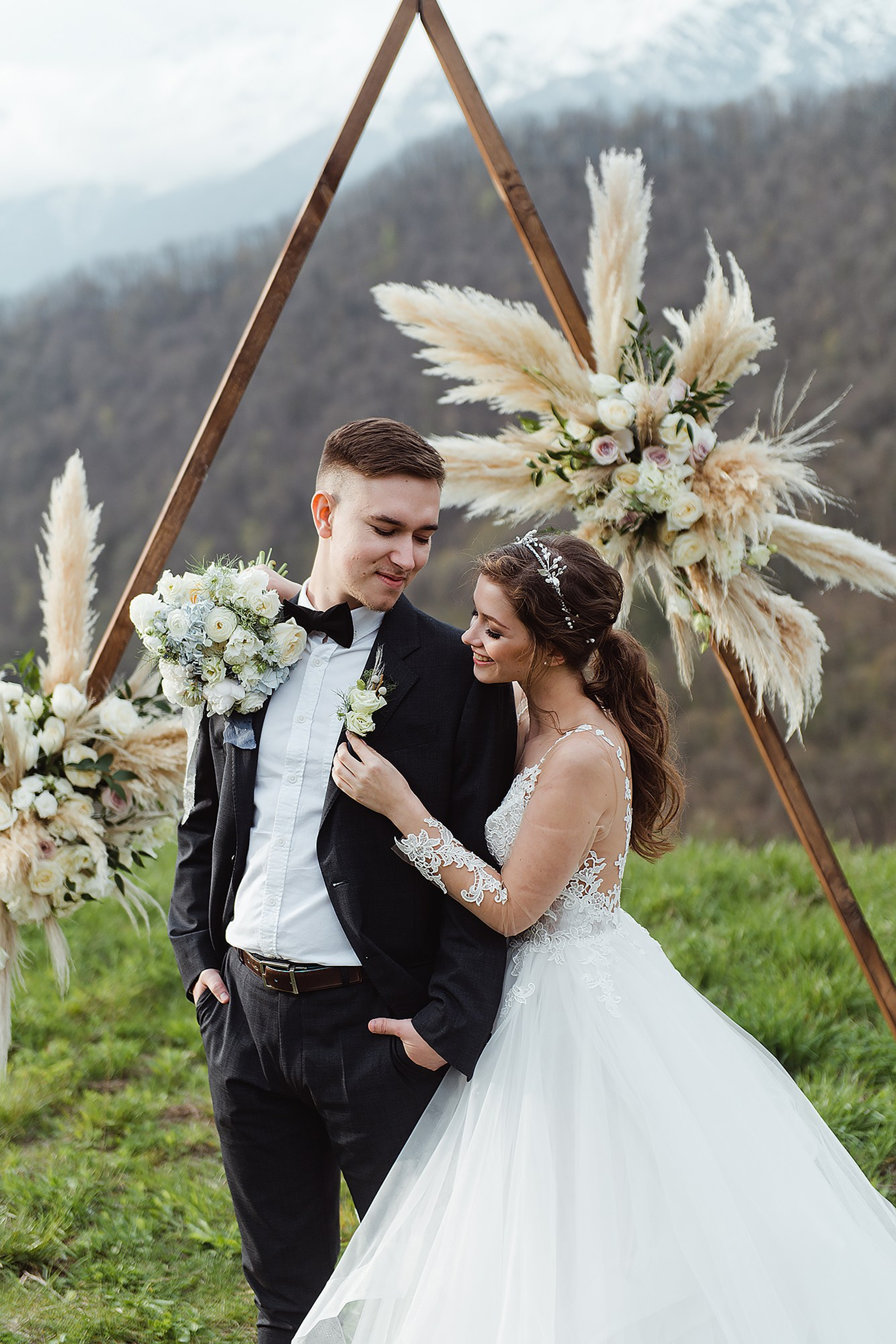 ОЛЕГ И&nbsp;ЛИЗА