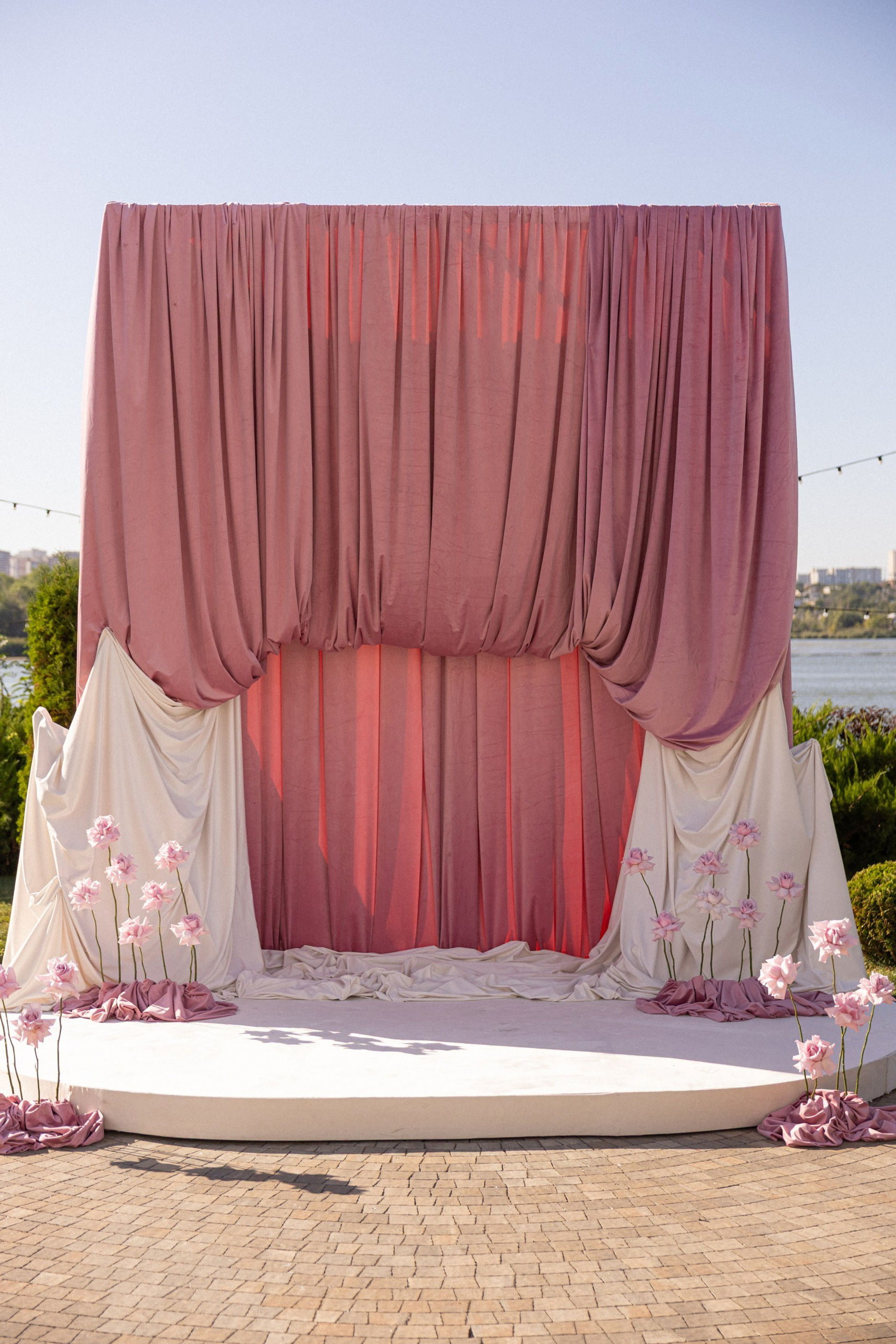 Сентябрь 2025. Бюджет 1.4 млн (70 гостей)